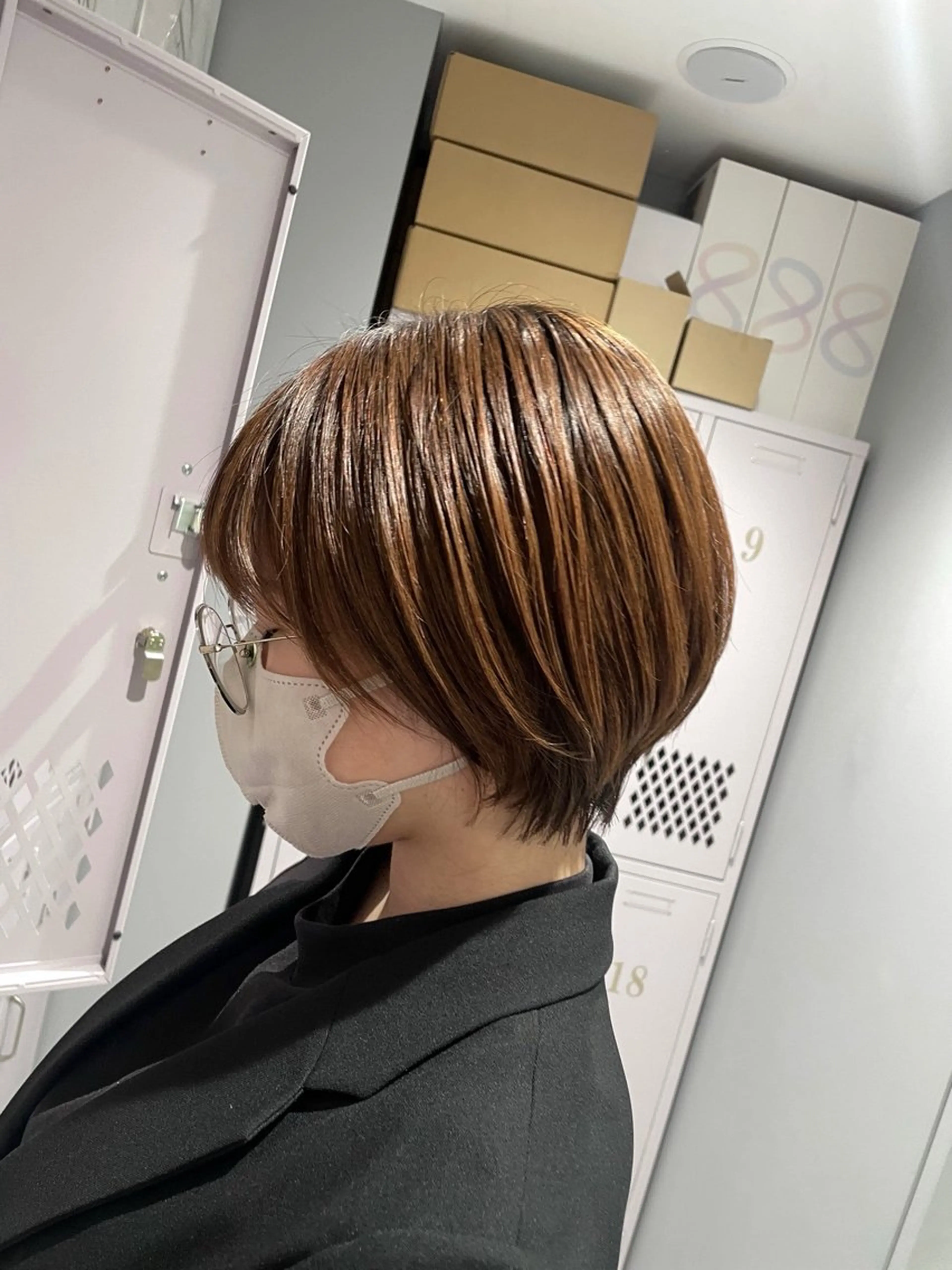 ショート ショートヘア 菜々🫧新宿 透明感ケアブリーチのヘアスタイル