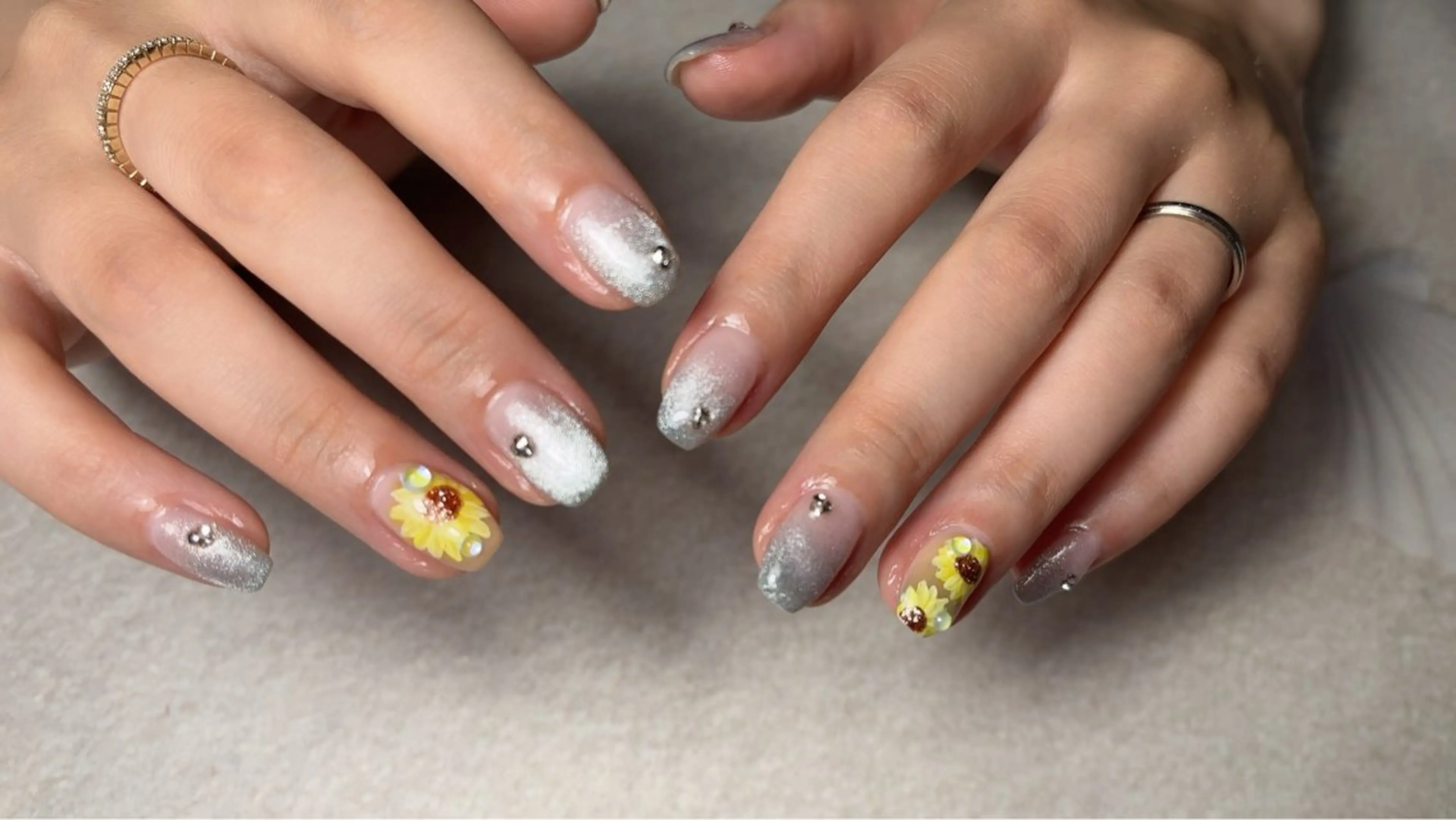 ネイル ハンドネイル フットネイル ハンドケア Nail Salon Bonita所属・フィルイン施術 SHIZUKAのネイルデザイン