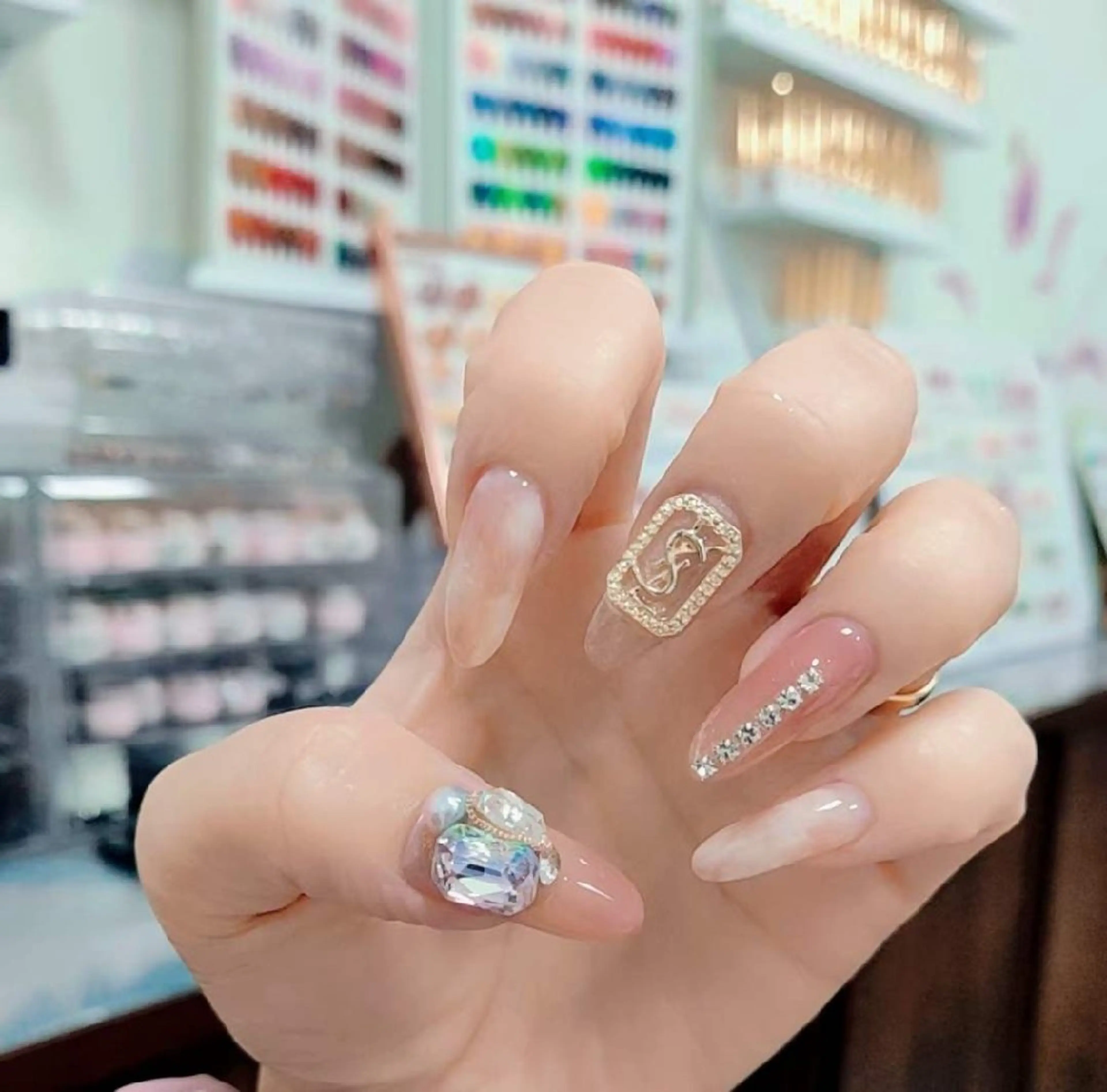 ネイル E·U·B ネイル所属・横浜市中区曙町 E·U·Bネイルのネイルデザイン