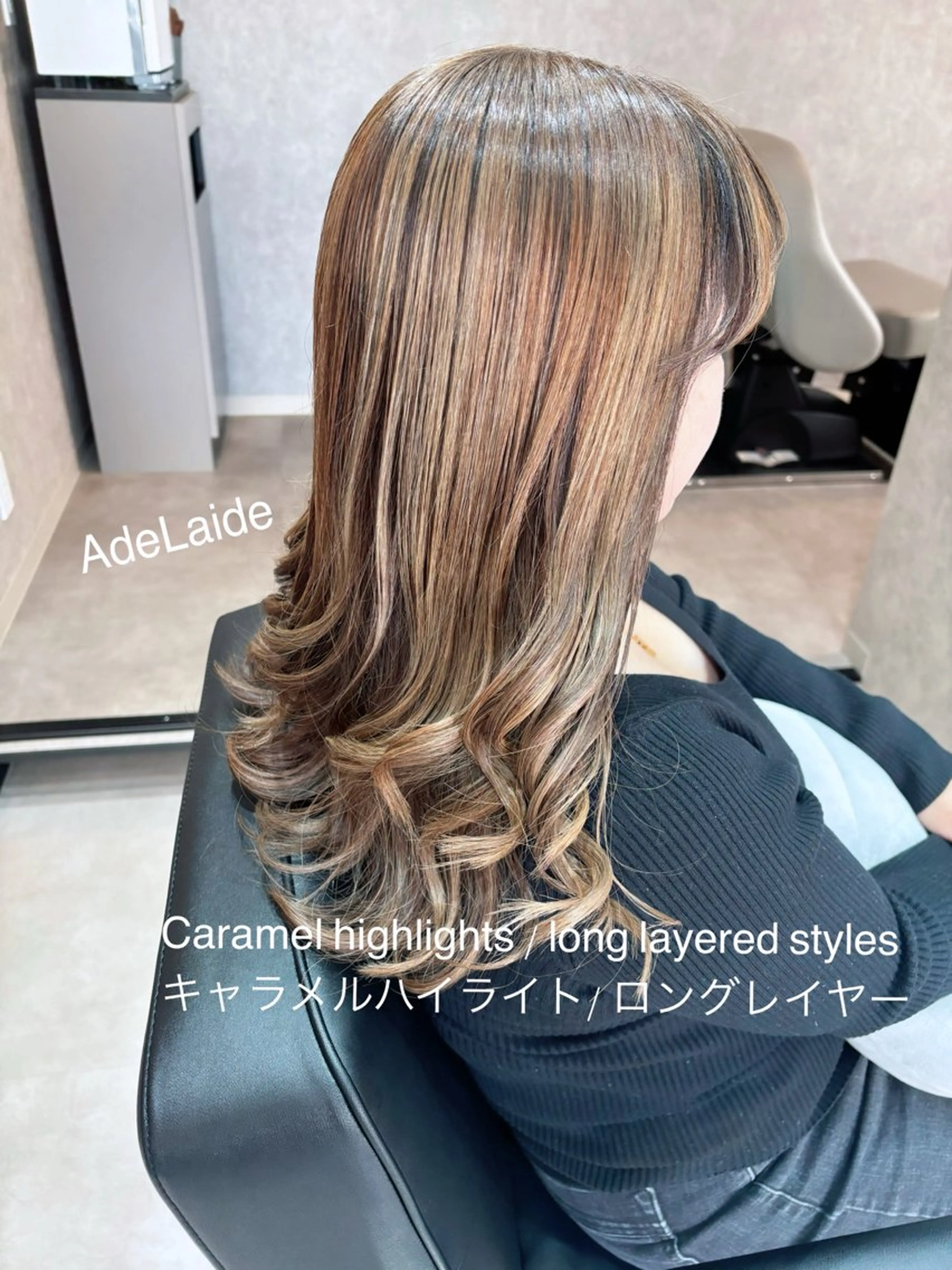 ロング カラー ロングレイヤー ハイライトカラー ハイライト レイヤーカット ロング カット ヘアカラー AdeLaide Hair所属・Mina Akiyamaのヘアスタイル