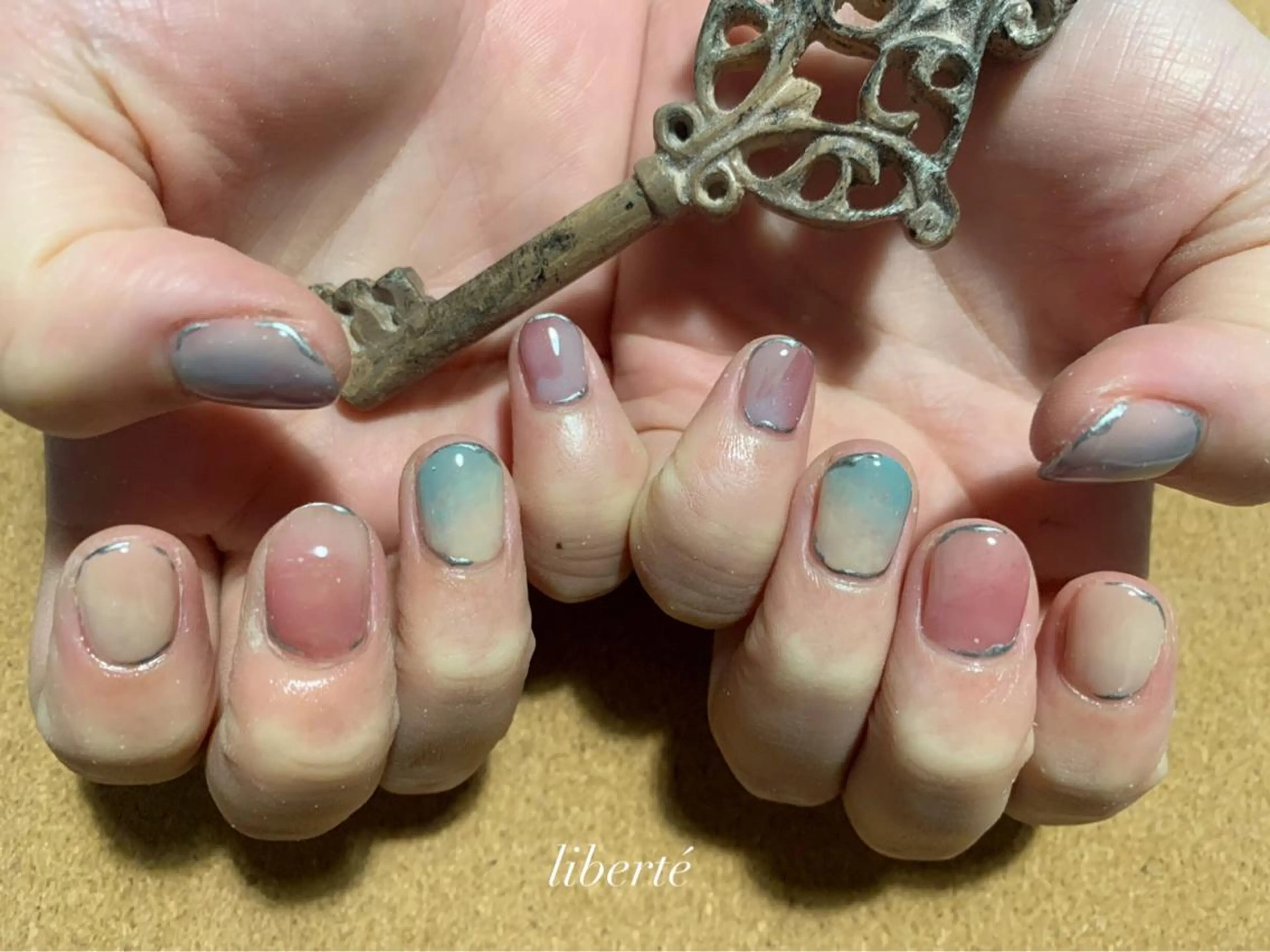 ネイル liberté (リベルテ)のネイルデザイン