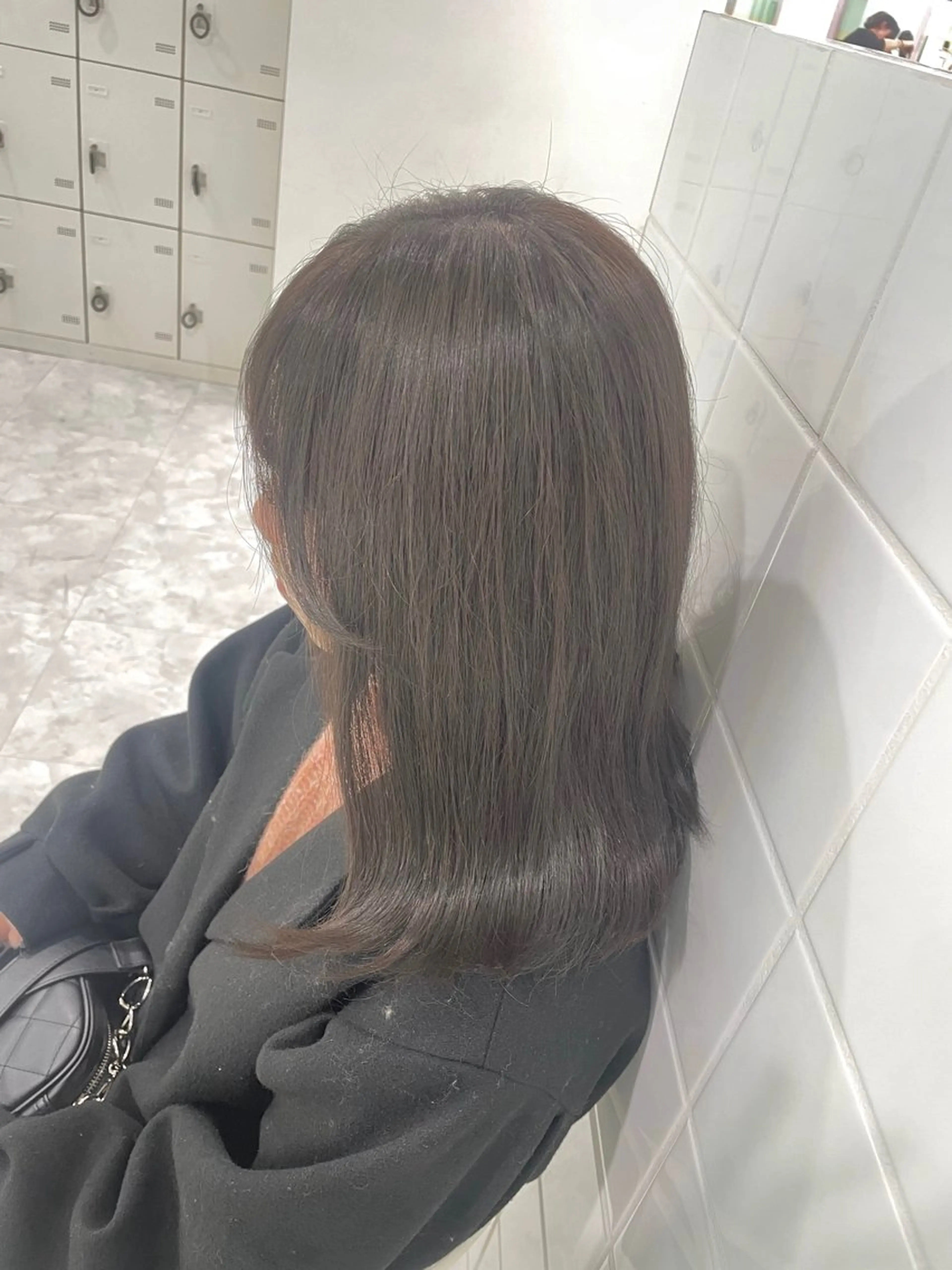 ミディアム カラー パーマ ヘアアレンジ メンズ メンズブリーチ ブリーチ グレージュ ブリーチなしカラー 髪質改善 透明感カラー・レイヤ ー🎀amika🎀のヘアスタイル