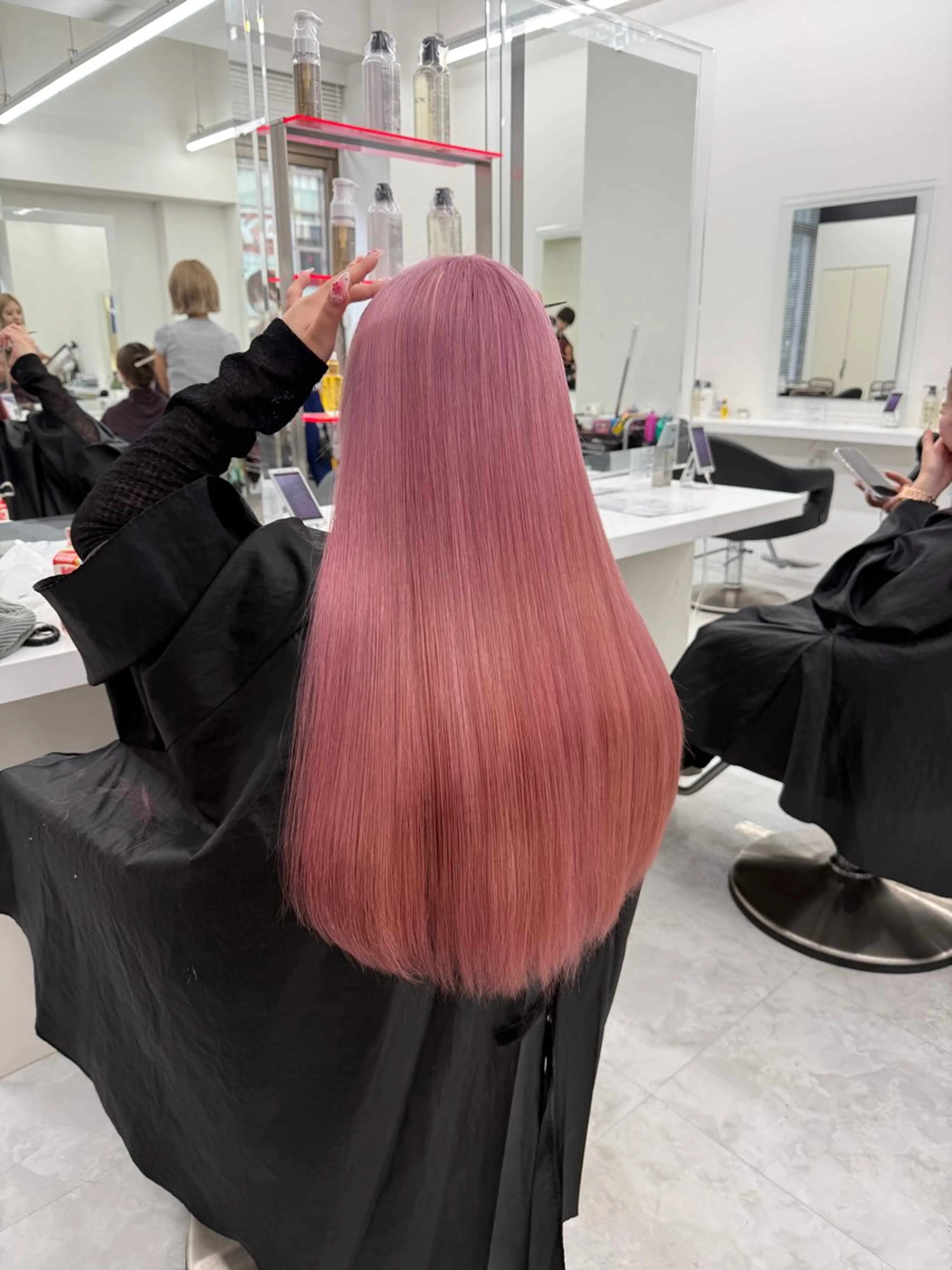 ロング カラー ヘアアレンジ ピンクカラー カット ヘアカラー トリートメント ヘッドスパ ヘアセット 🎀Girly艶髪カ ラー🎀Harukaのヘアスタイル