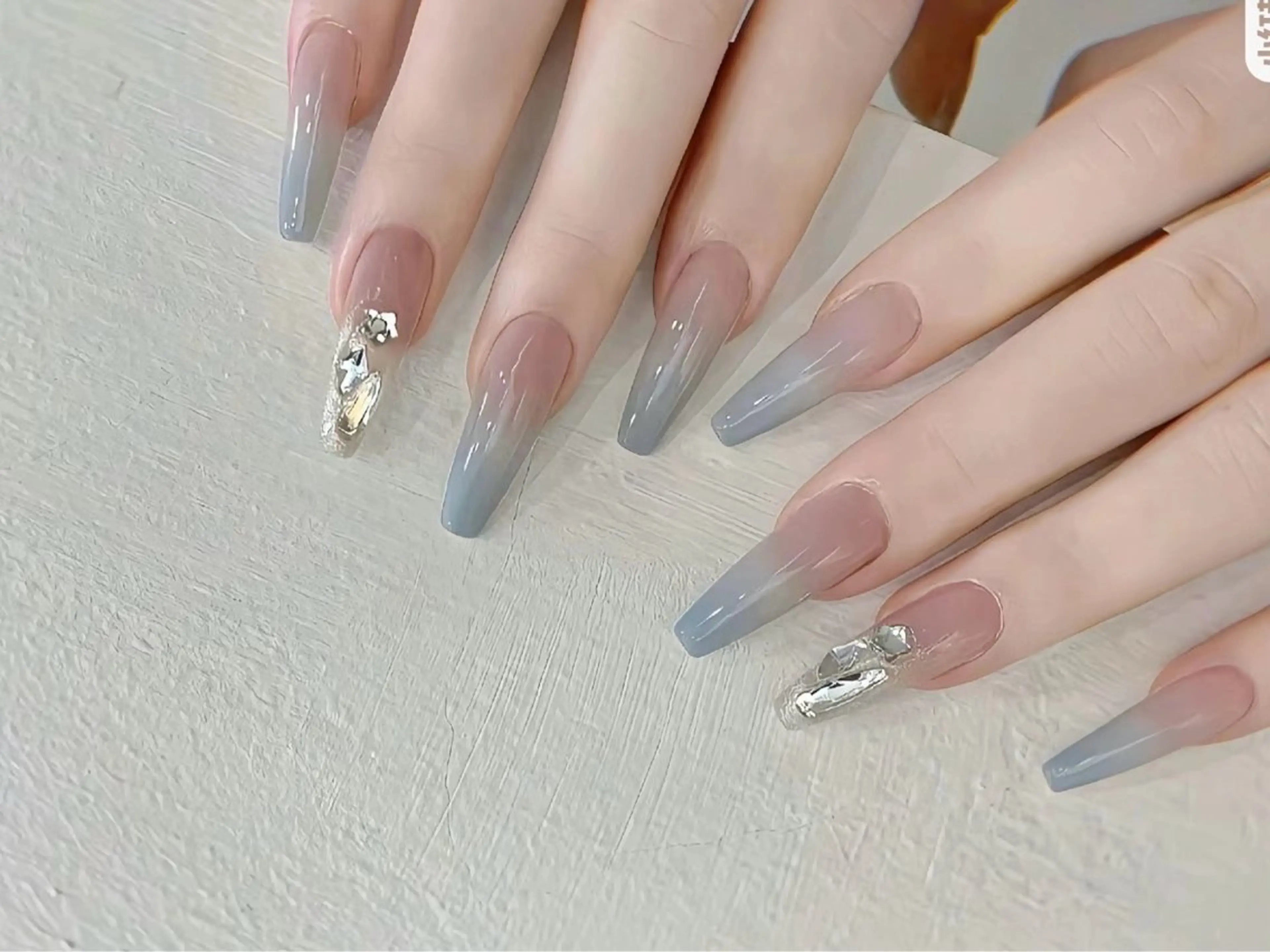 ネイル スカルプネイル Kaka Nailsのネイルデザイン