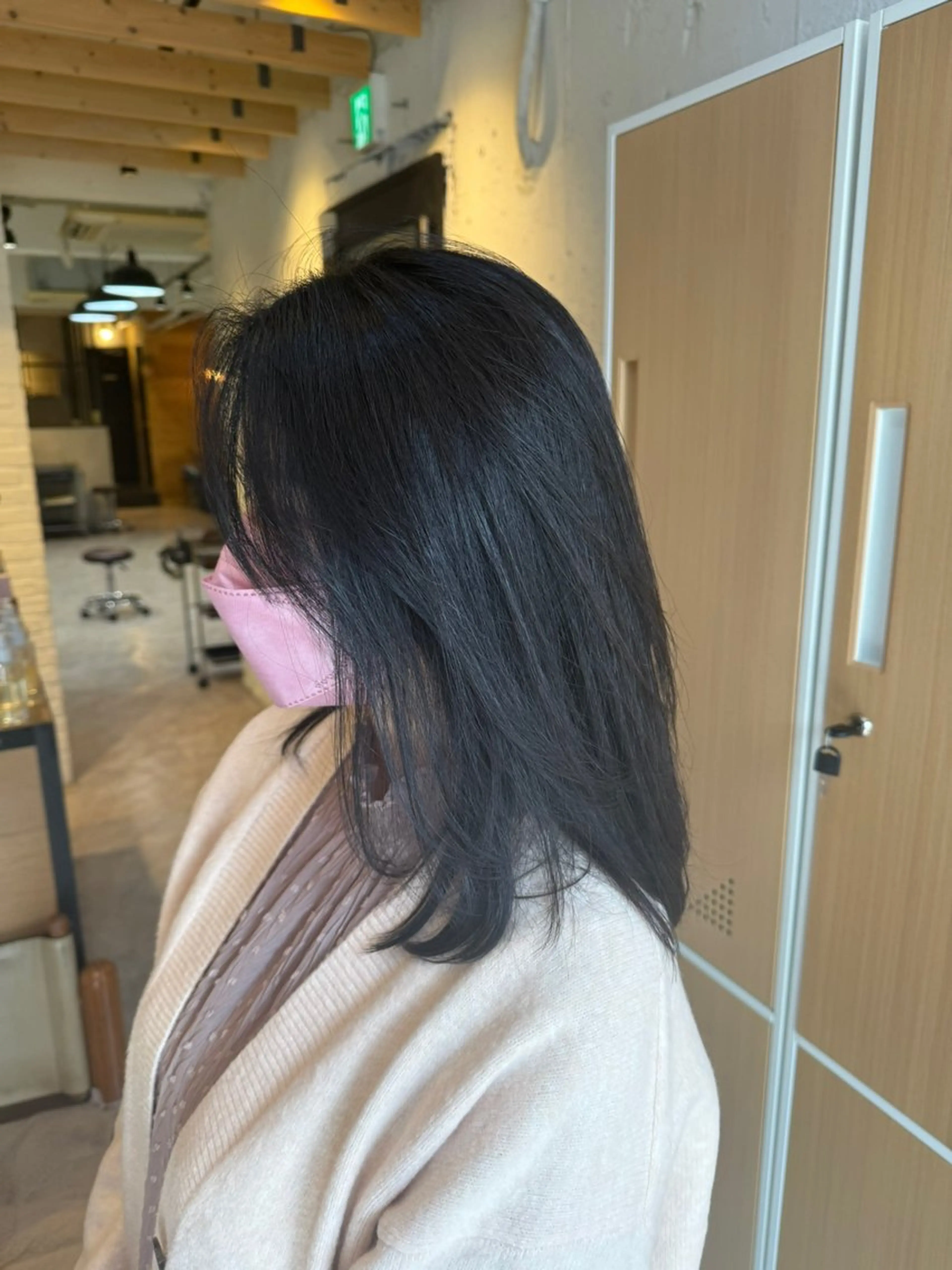 ミディアム カクノ トモヤのヘアスタイル