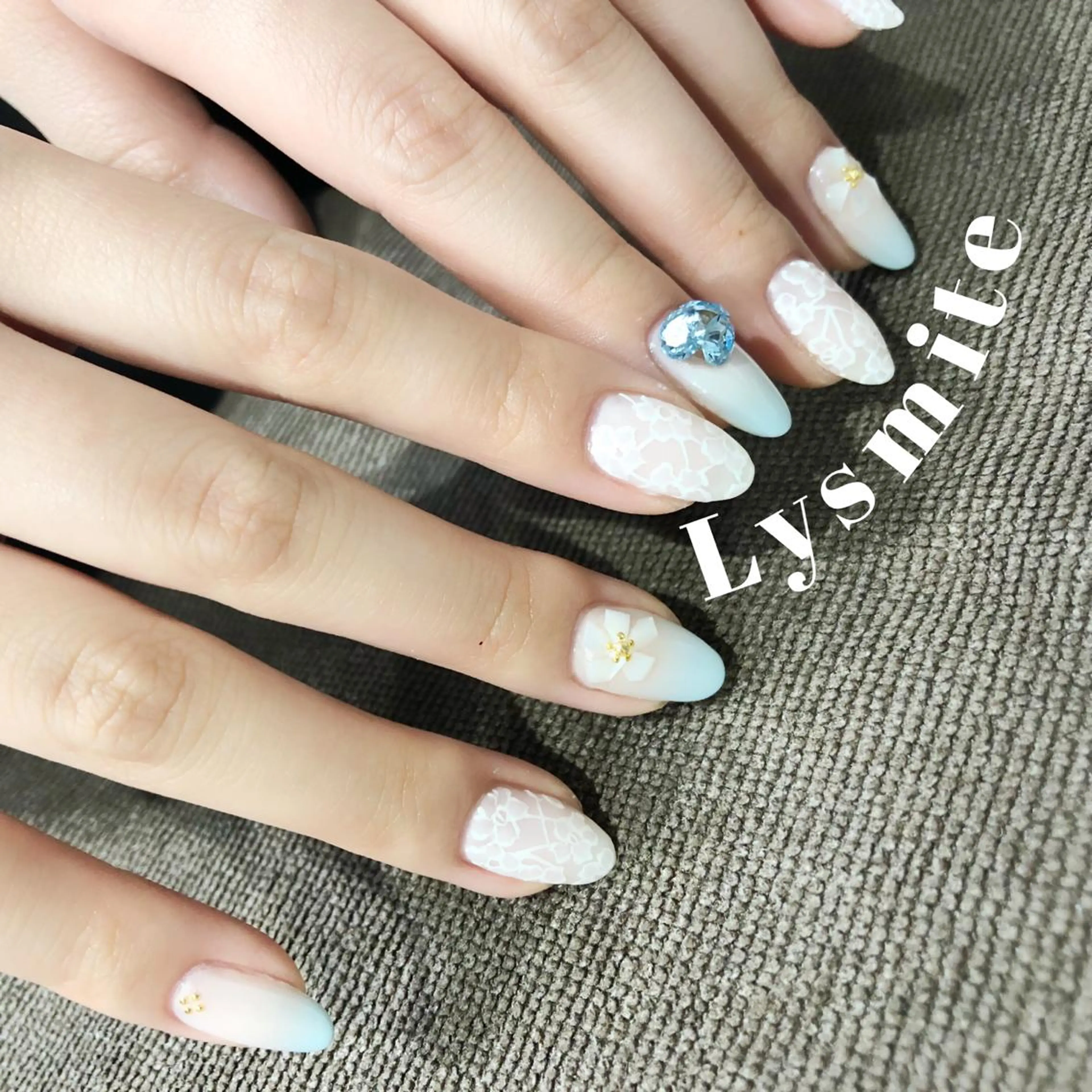 ネイル Lysmite所属・岩本 美香のネイルデザイン