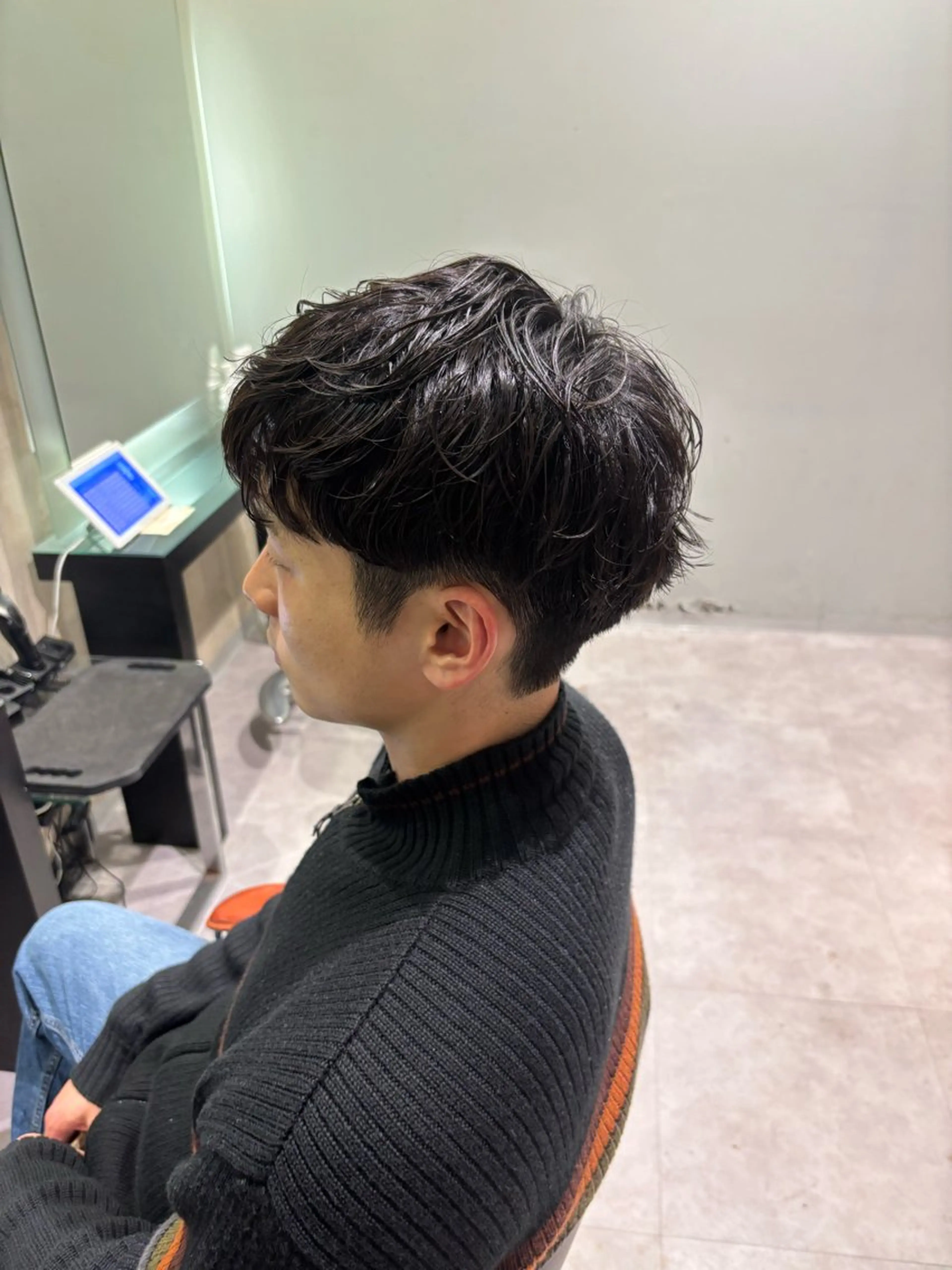 ショート パーマ メンズ フェザーパーマ メンズパーマ メンズ特化／韓国風 /江戸谷大晴のヘアスタイル