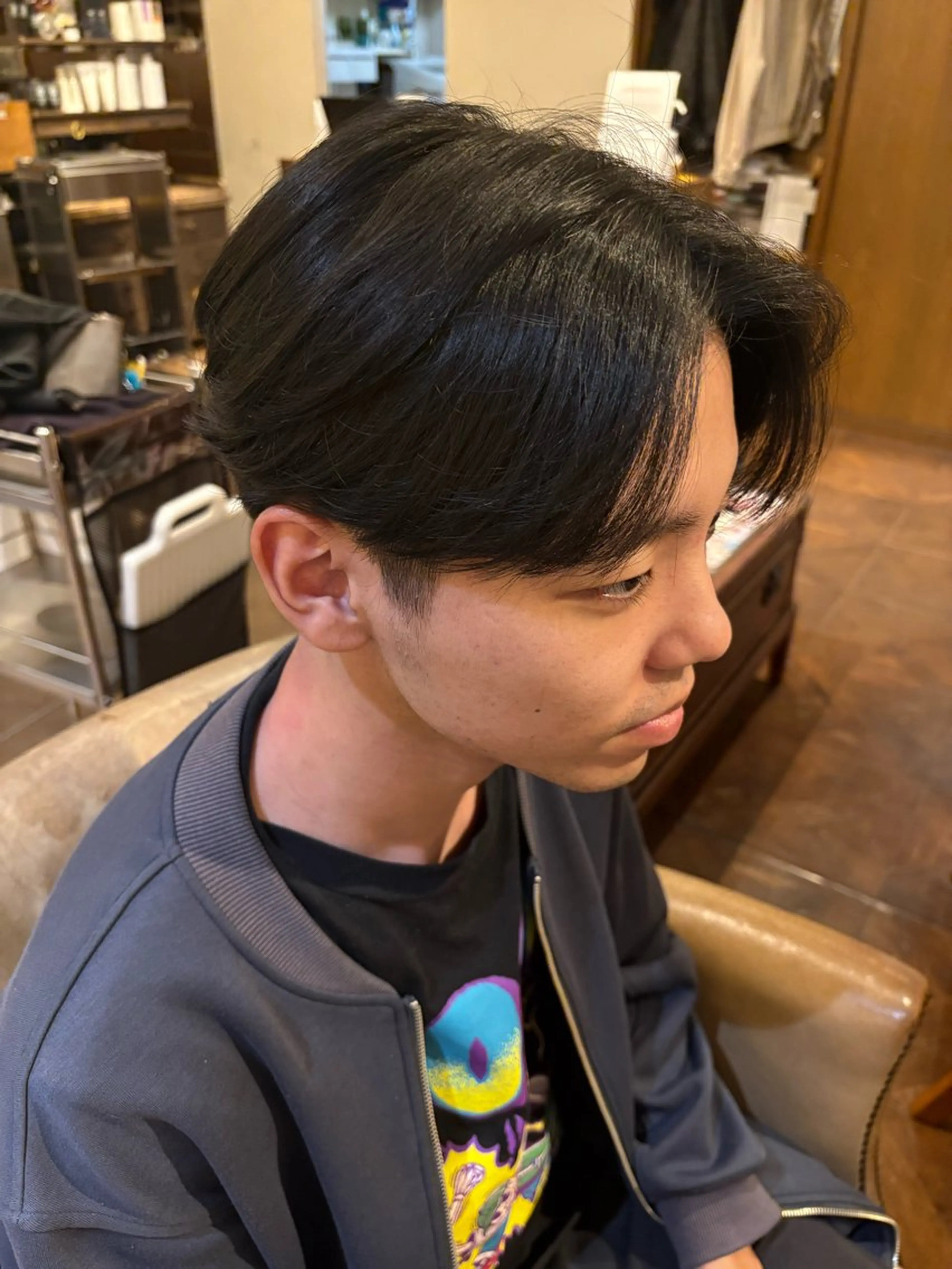 メンズ センターパート 伊藤 利澄のヘアスタイル