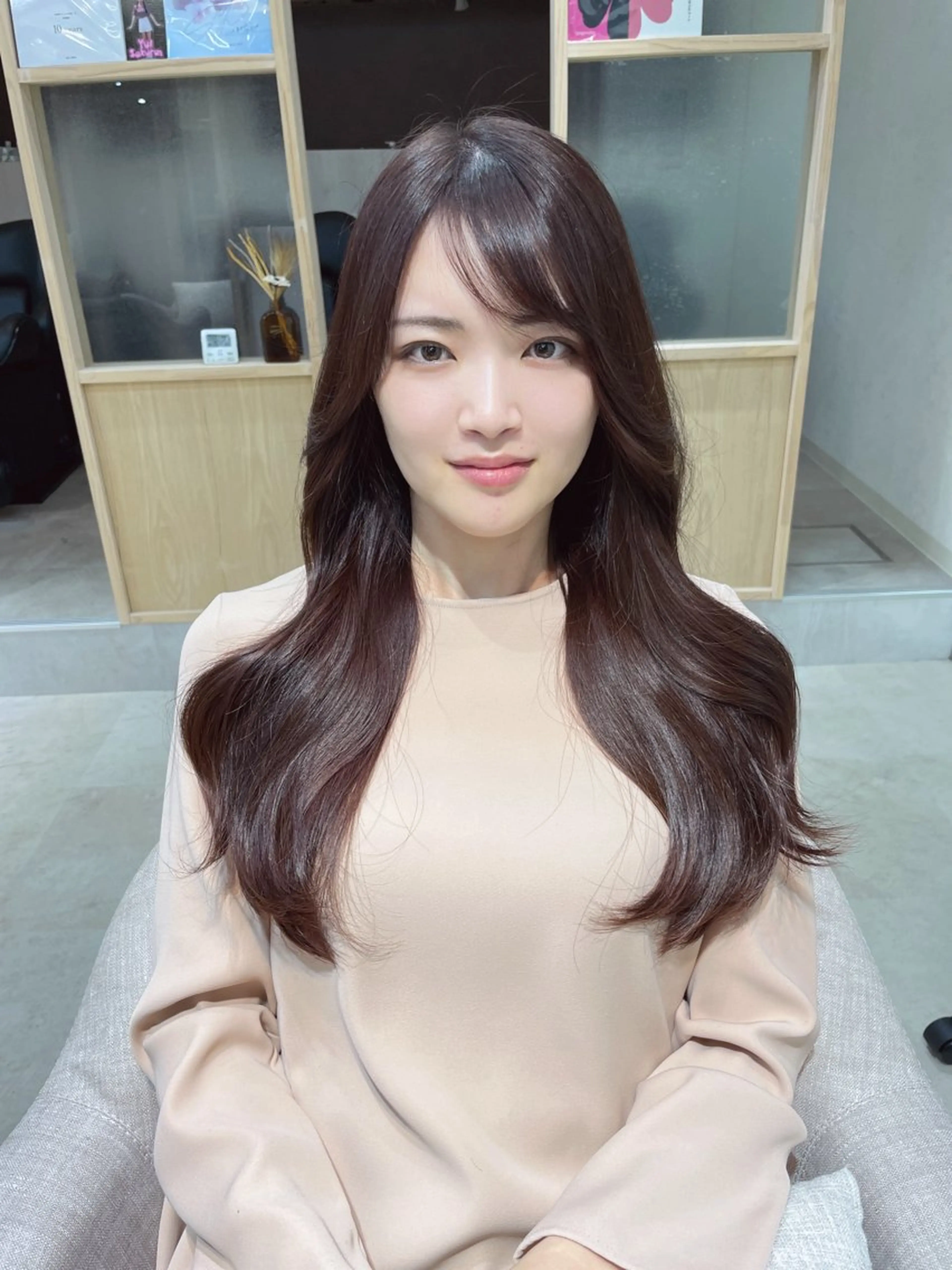 ロング カット ヘアカラー 渡辺 あいかのヘアスタイル