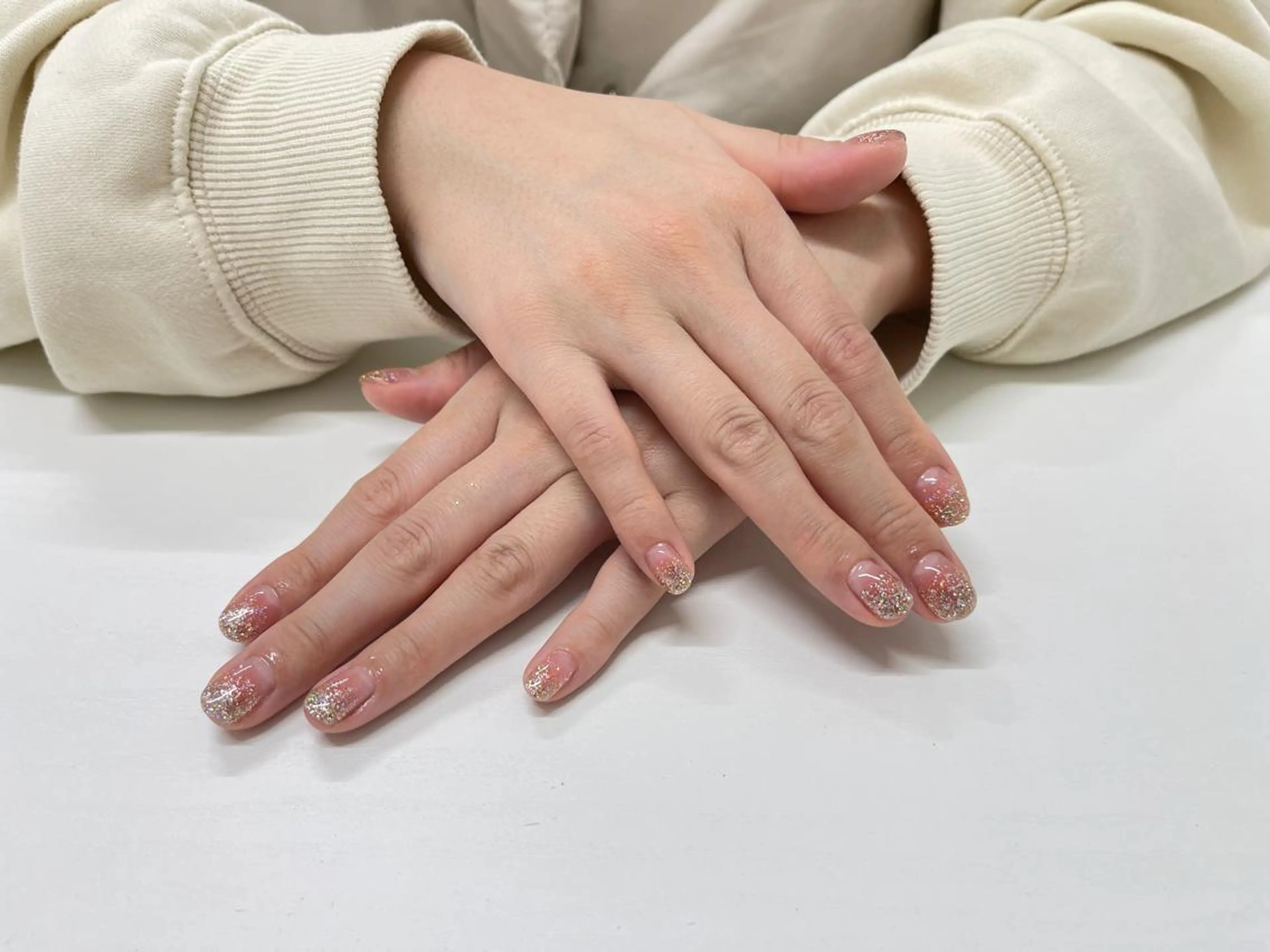 ネイル ジェルネイル キラキラネイル ラメ(グリッター) nail  salon  AI所属・nail salon AIのネイルデザイン