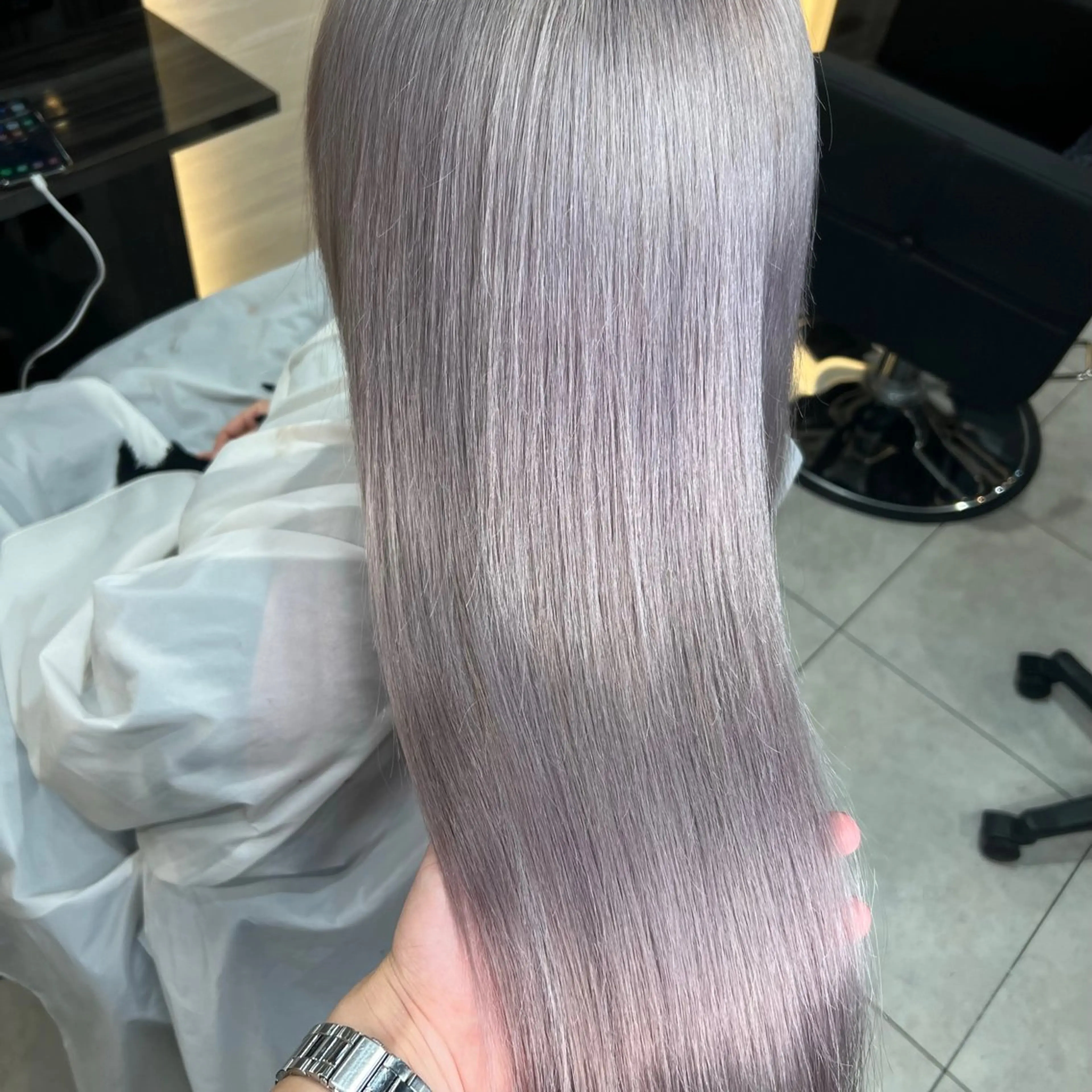 ロング ヘアカラー トリートメント 🌈カラー特化 ハイトーンけいと🌈のヘアスタイル