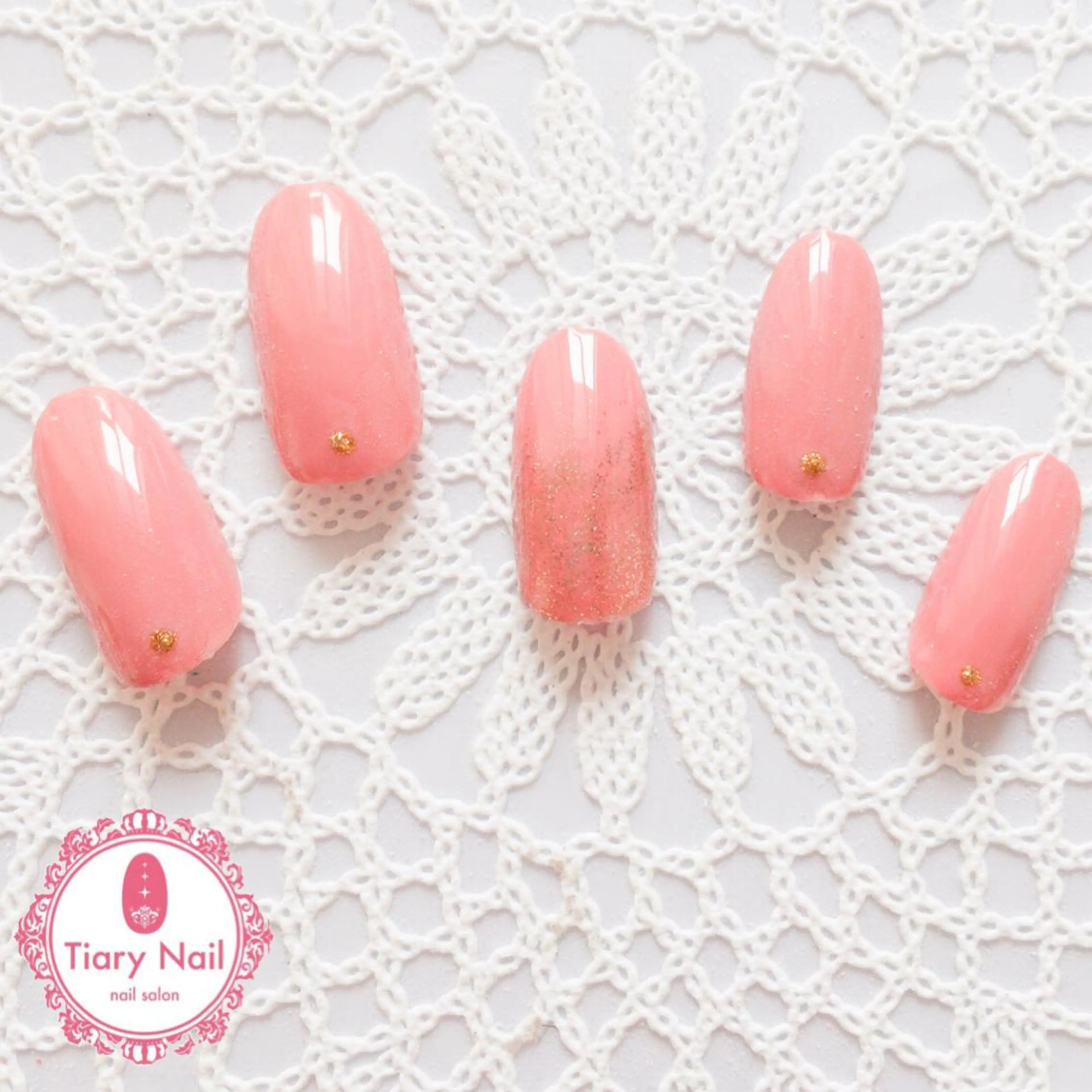 ネイル tiarynail K Kのネイルデザイン