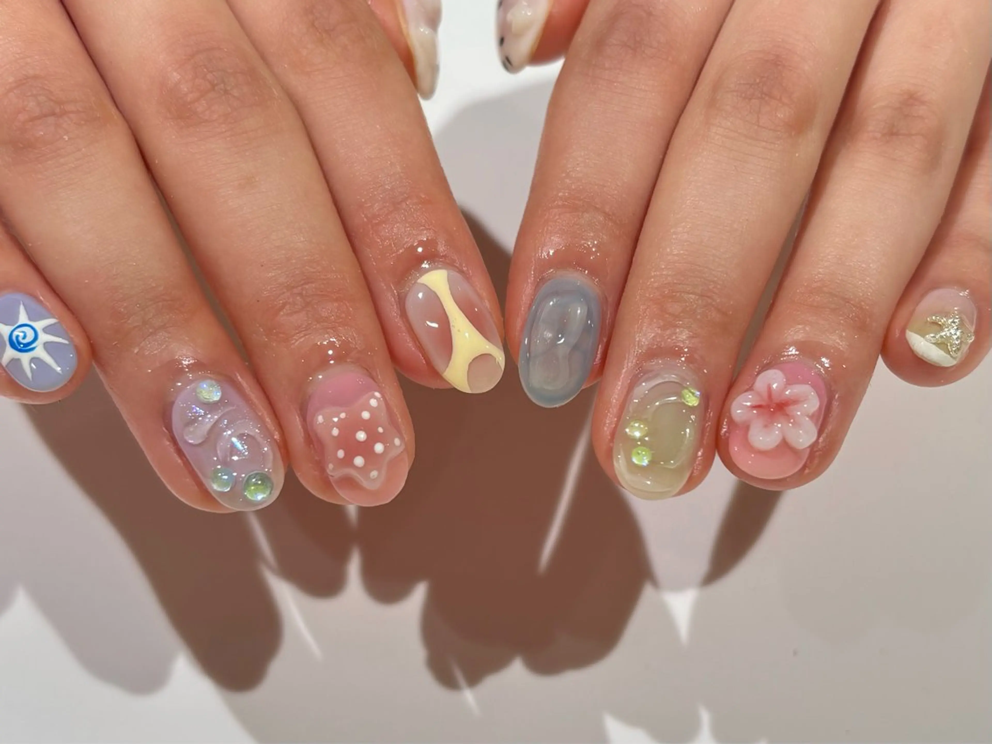 ネイル ハンドネイル 🤍 YUI 🤍のネイルデザイン