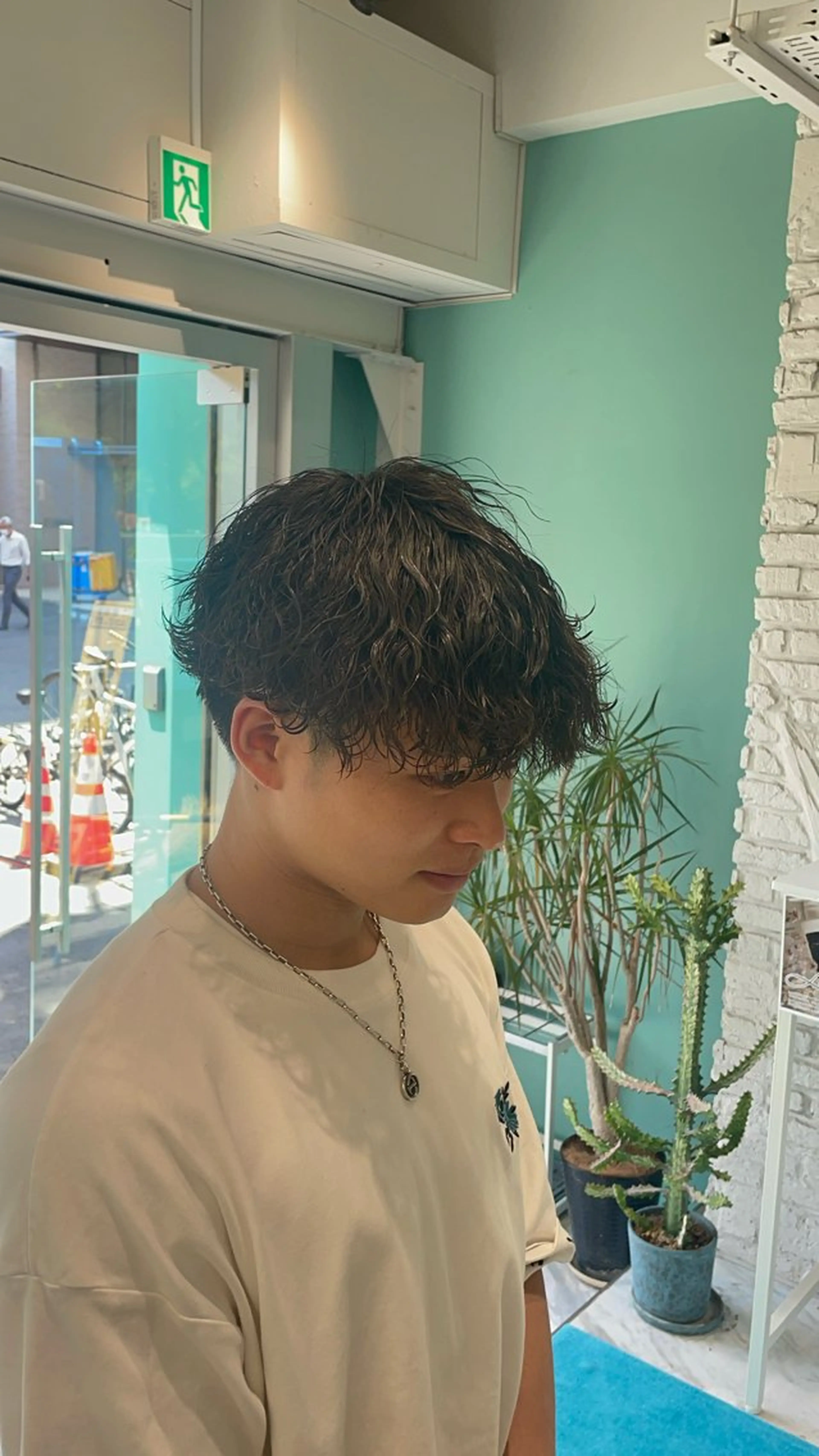 ショート メンズ メンズパーマ 波巻きパーマ メンズ特化型美容師 sakuraのヘアスタイル