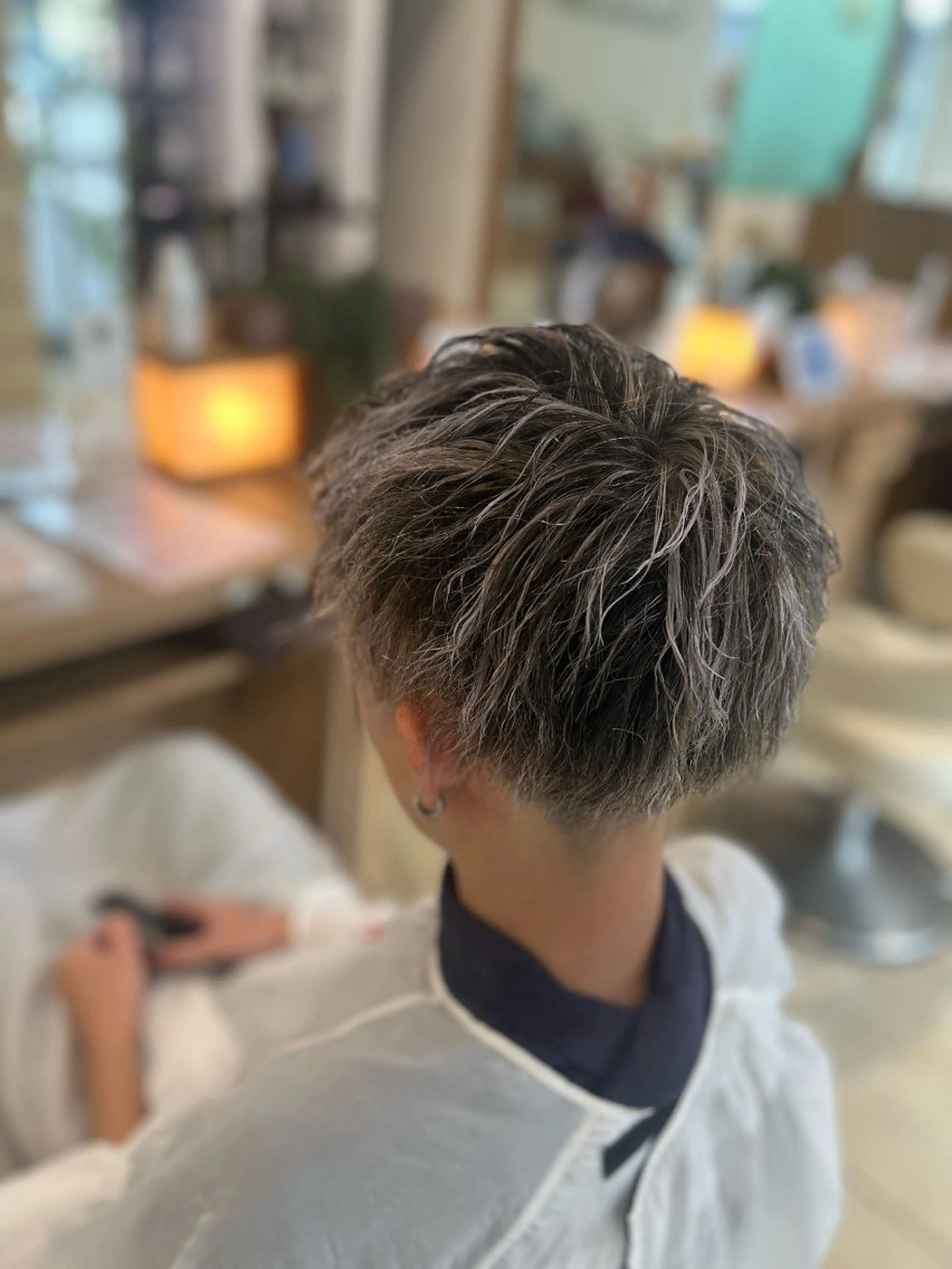 カラー ブリーチ メッシュ hair make　earth熊本嘉島店所属・小久保 彰子のヘアスタイル