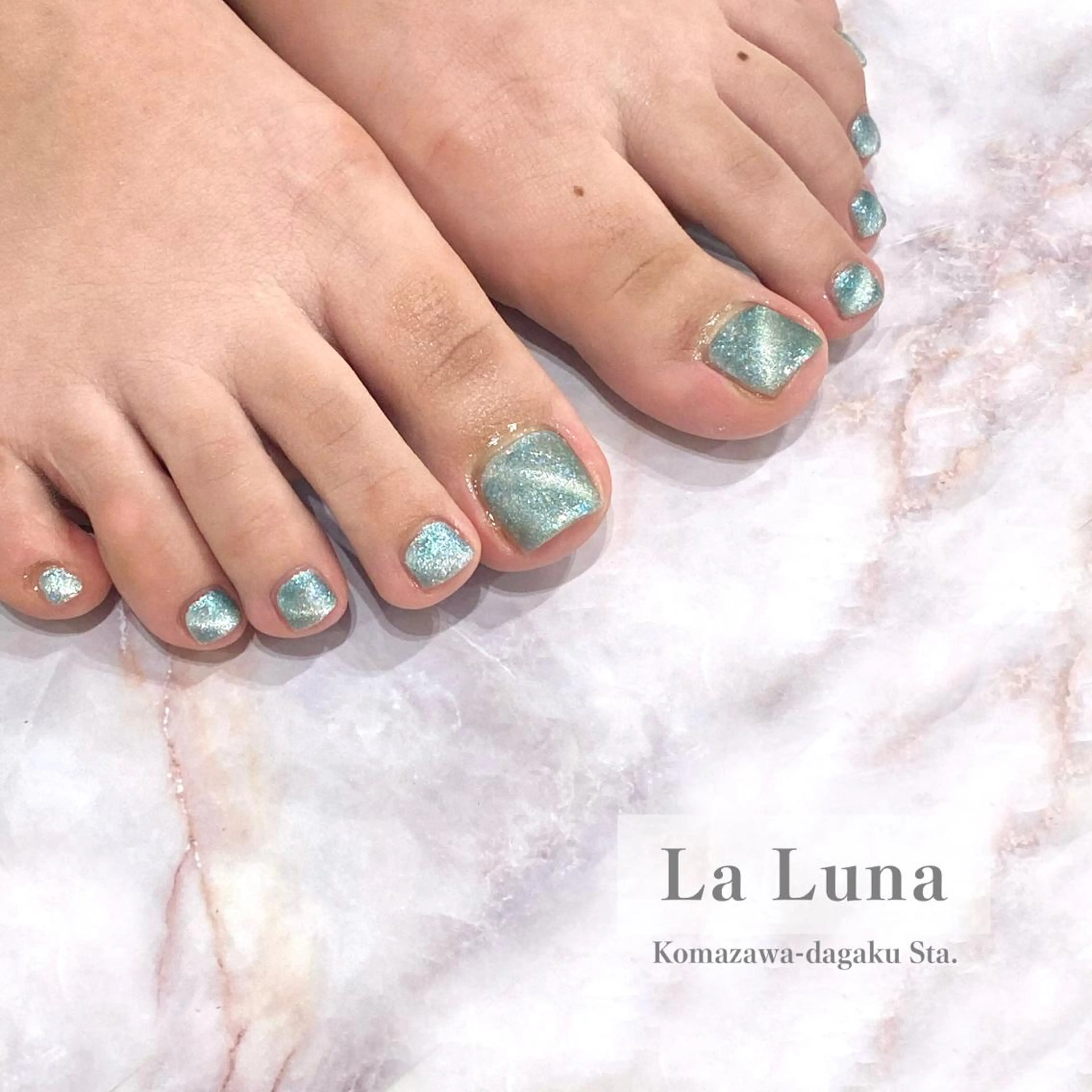 ネイル マグネットネイル ＬａＬｕｎａ🌙 natsukiのネイルデザイン