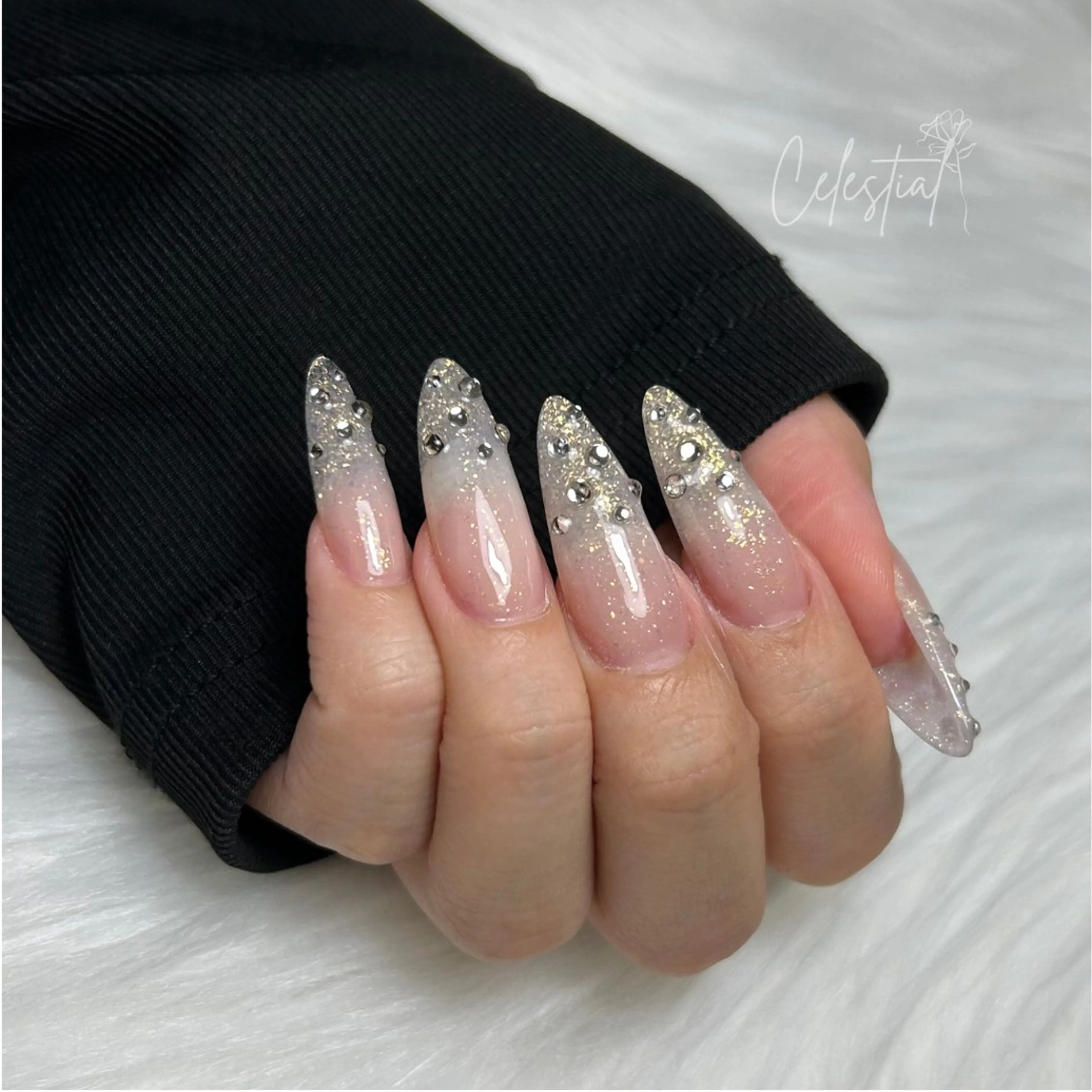 ネイル ストーンネイル Celestial nailのネイルデザイン