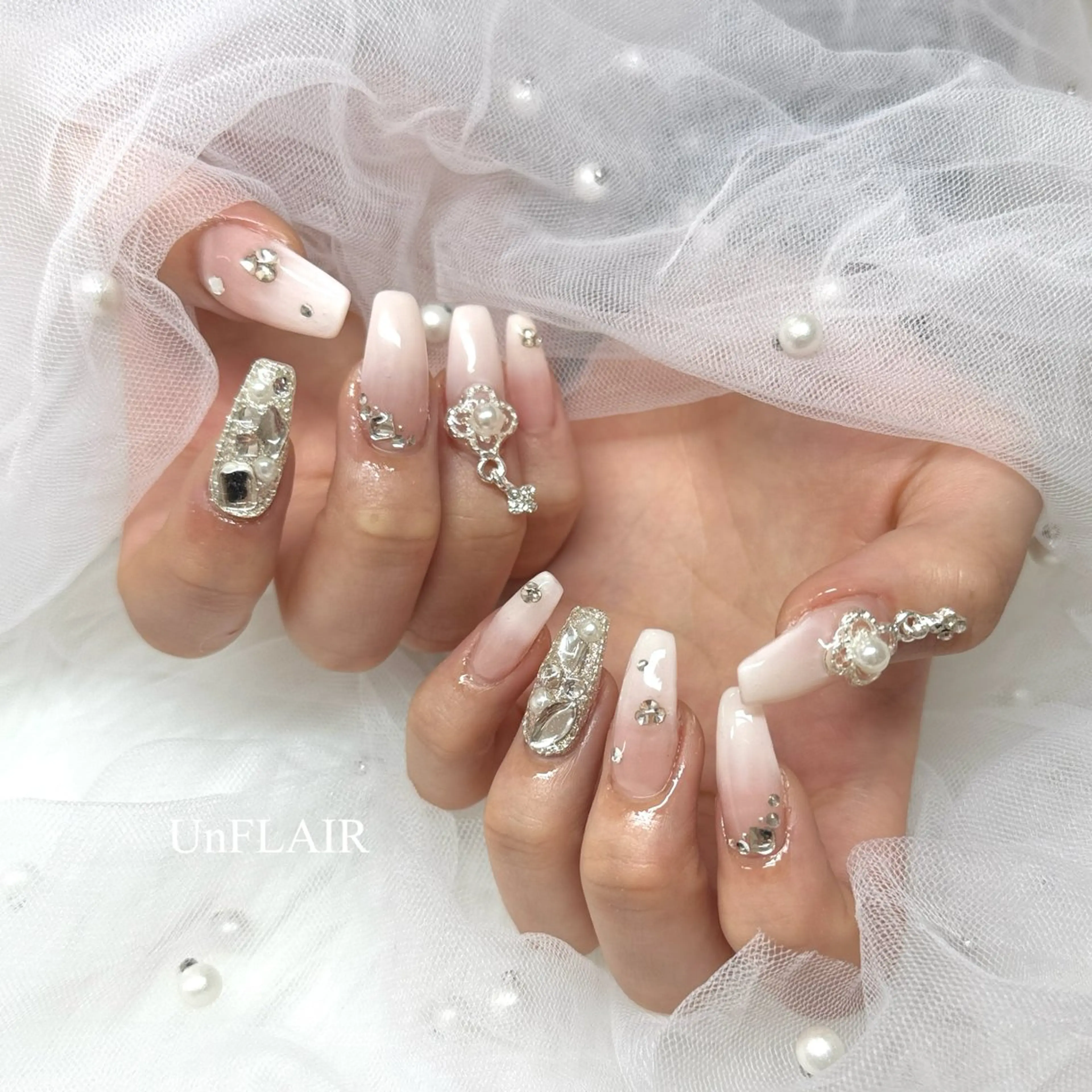 ネイル UnFLAIR 麻布十番店🧸NAOのネイルデザイン