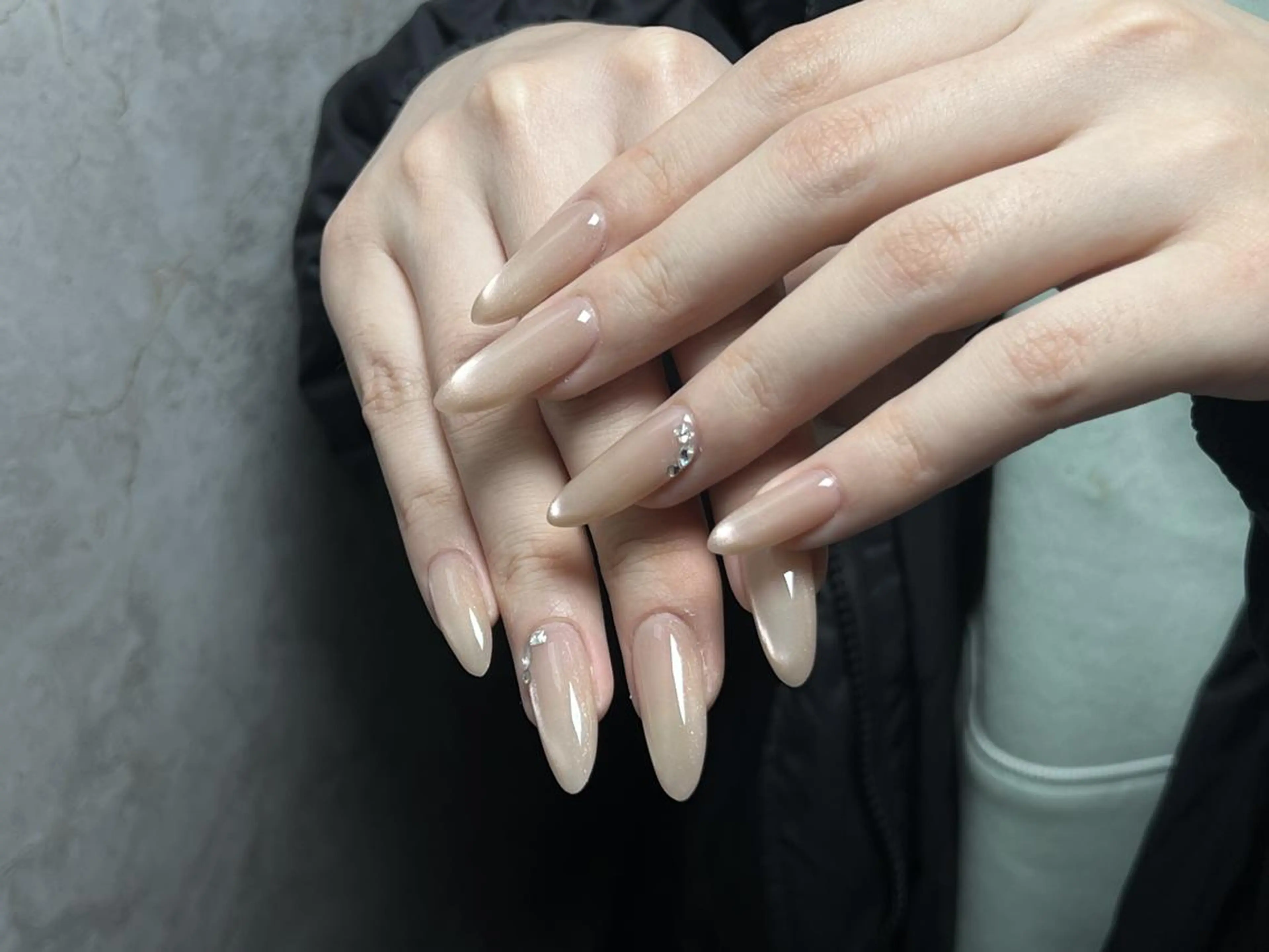 ネイル マグネットネイル ハンドネイル L&Y Nail salonのネイルデザイン