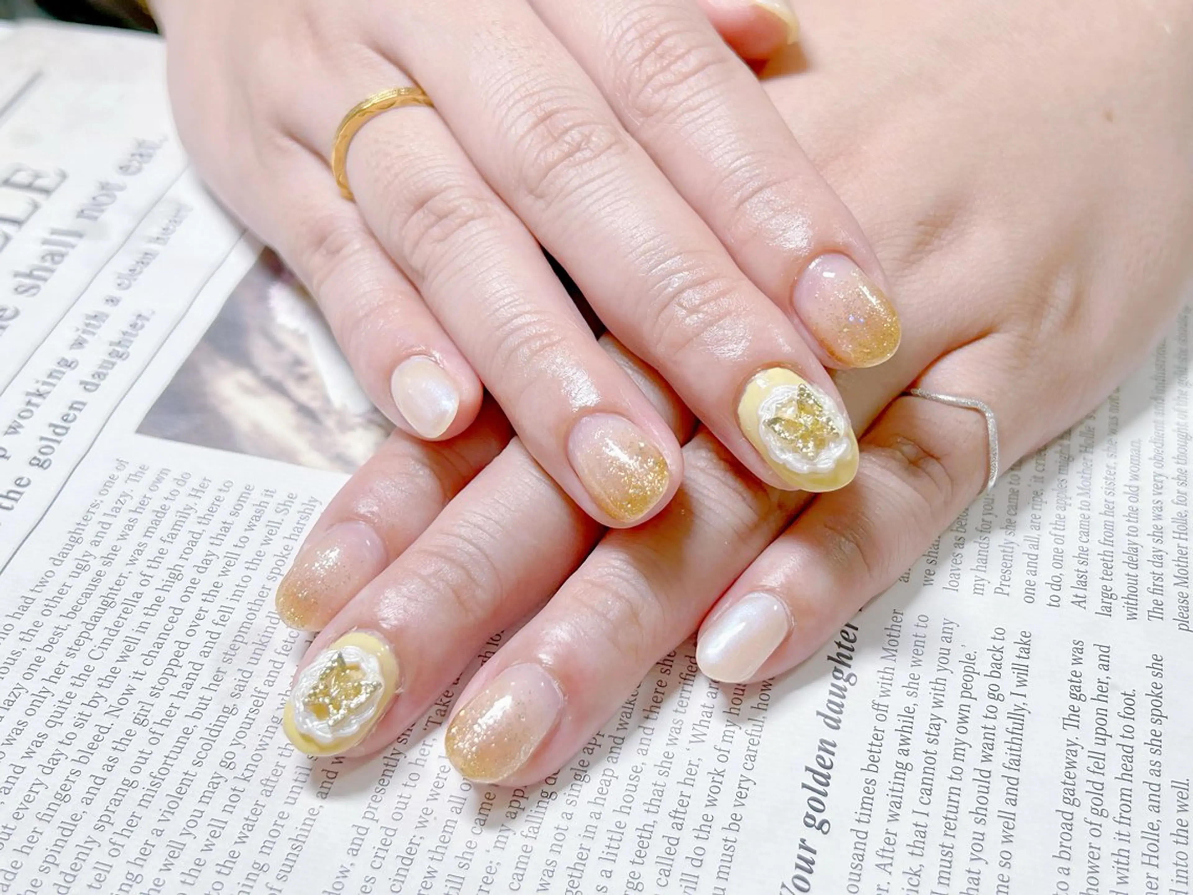 ネイル コウ ヨウのネイルデザイン