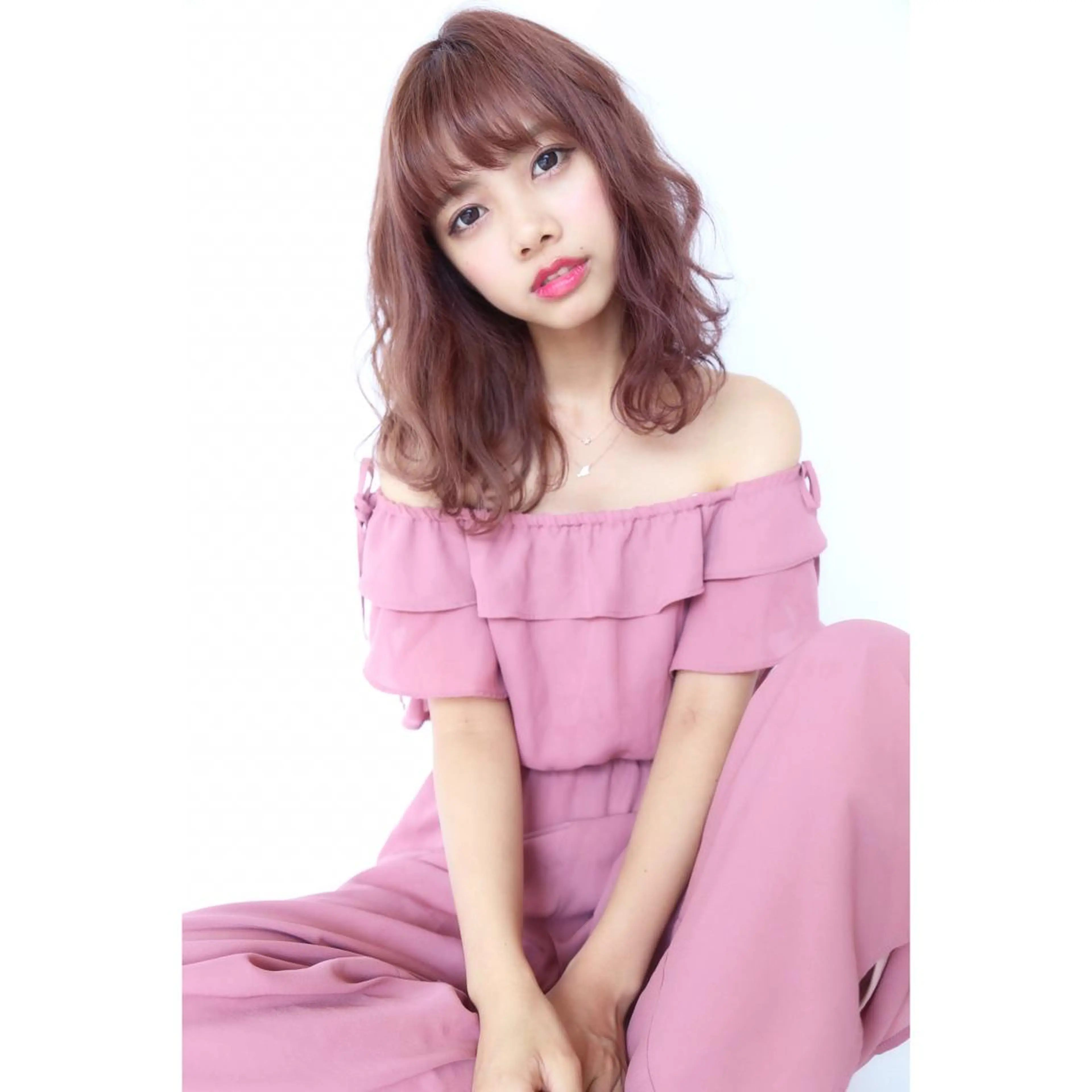 セミロング カラー ぱつボブ/ ショート/YUKIのヘアスタイル