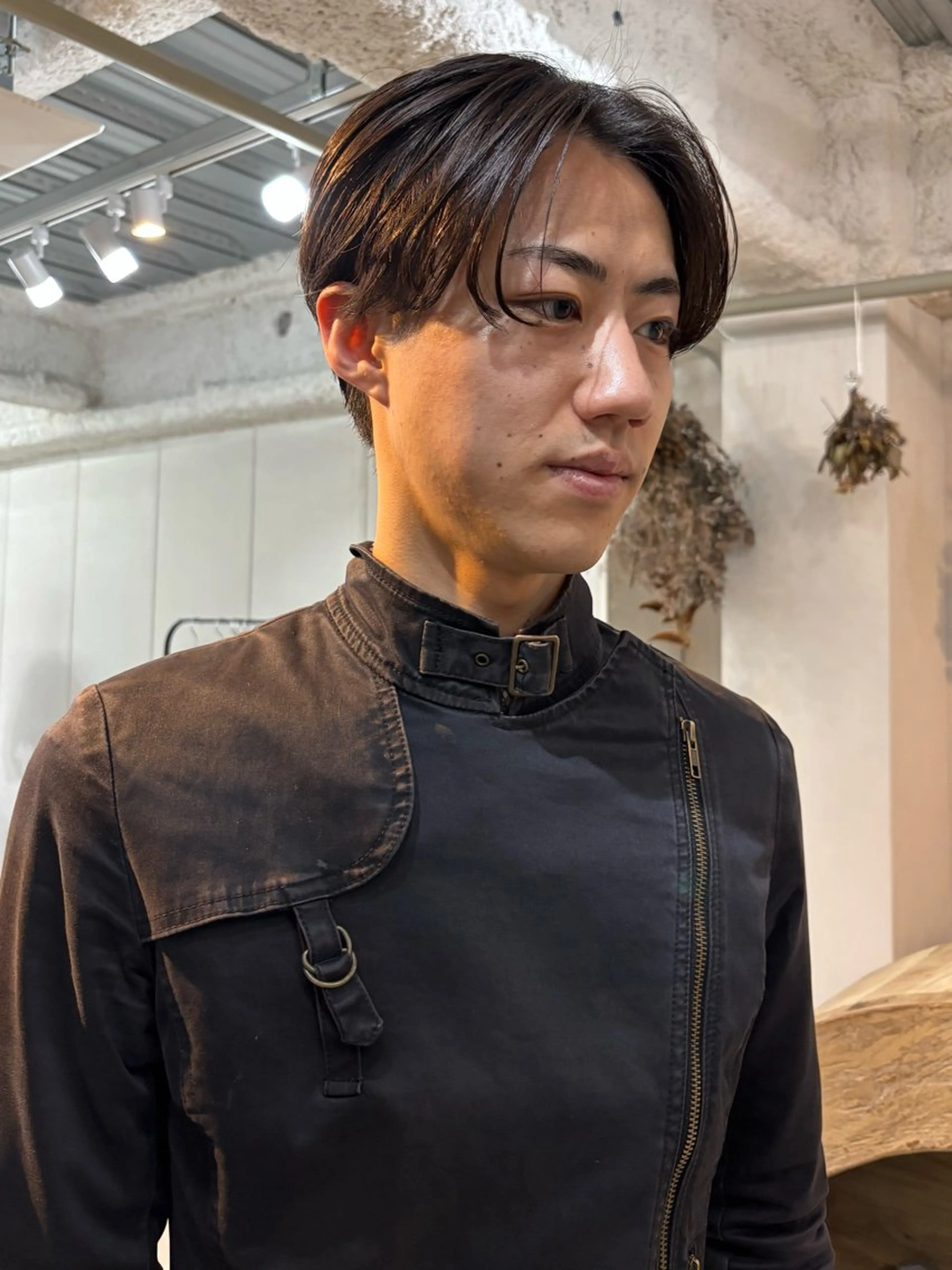 ショート メンズ センターパート 刈り上げ カット ヘッドスパ 透明感カラー/パーマ /烏丸御池/寿々乃のヘアスタイル