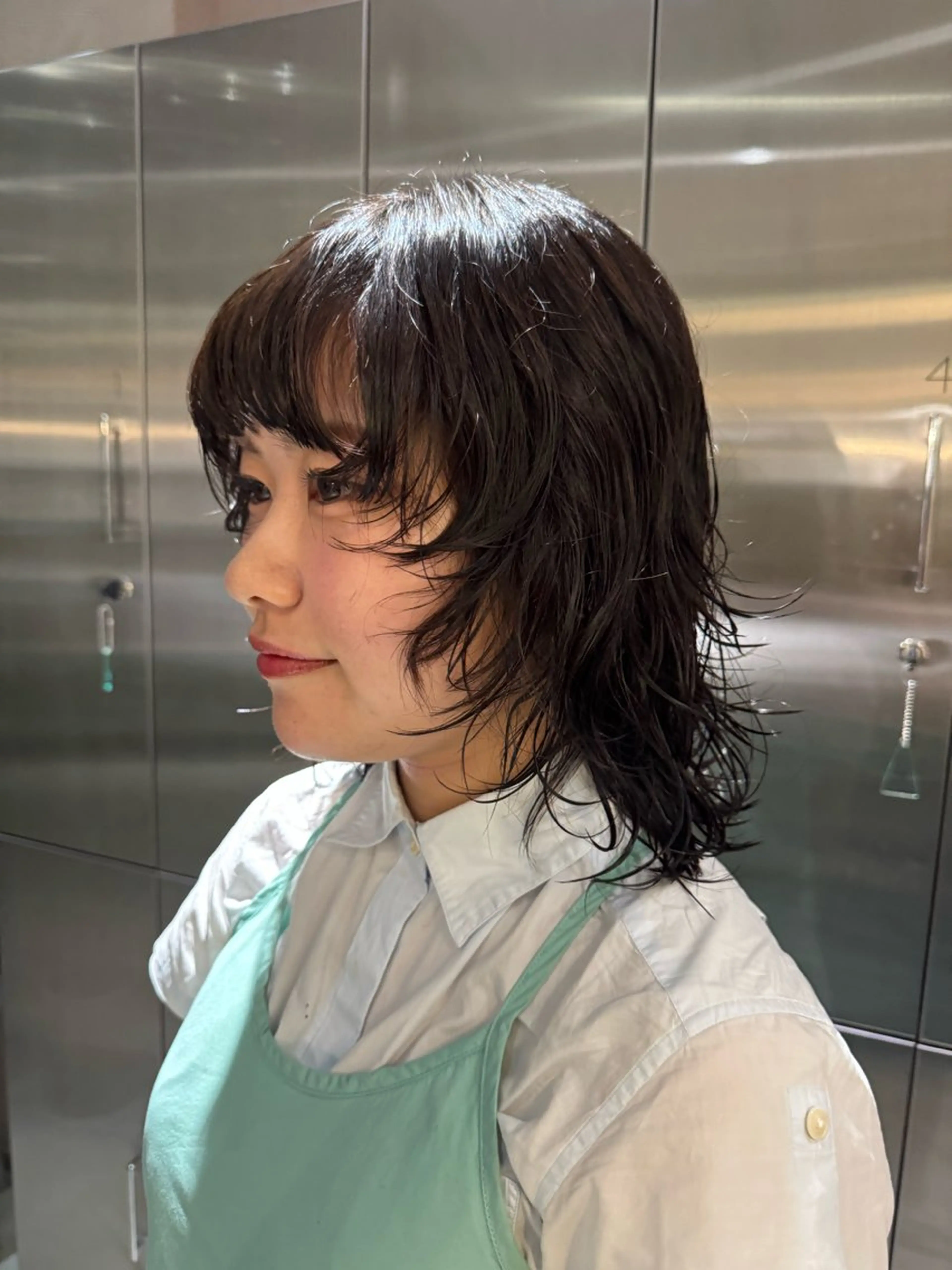 ミディアム ミディアムパーマ レイヤーカット 長畑 雨里のヘアスタイル