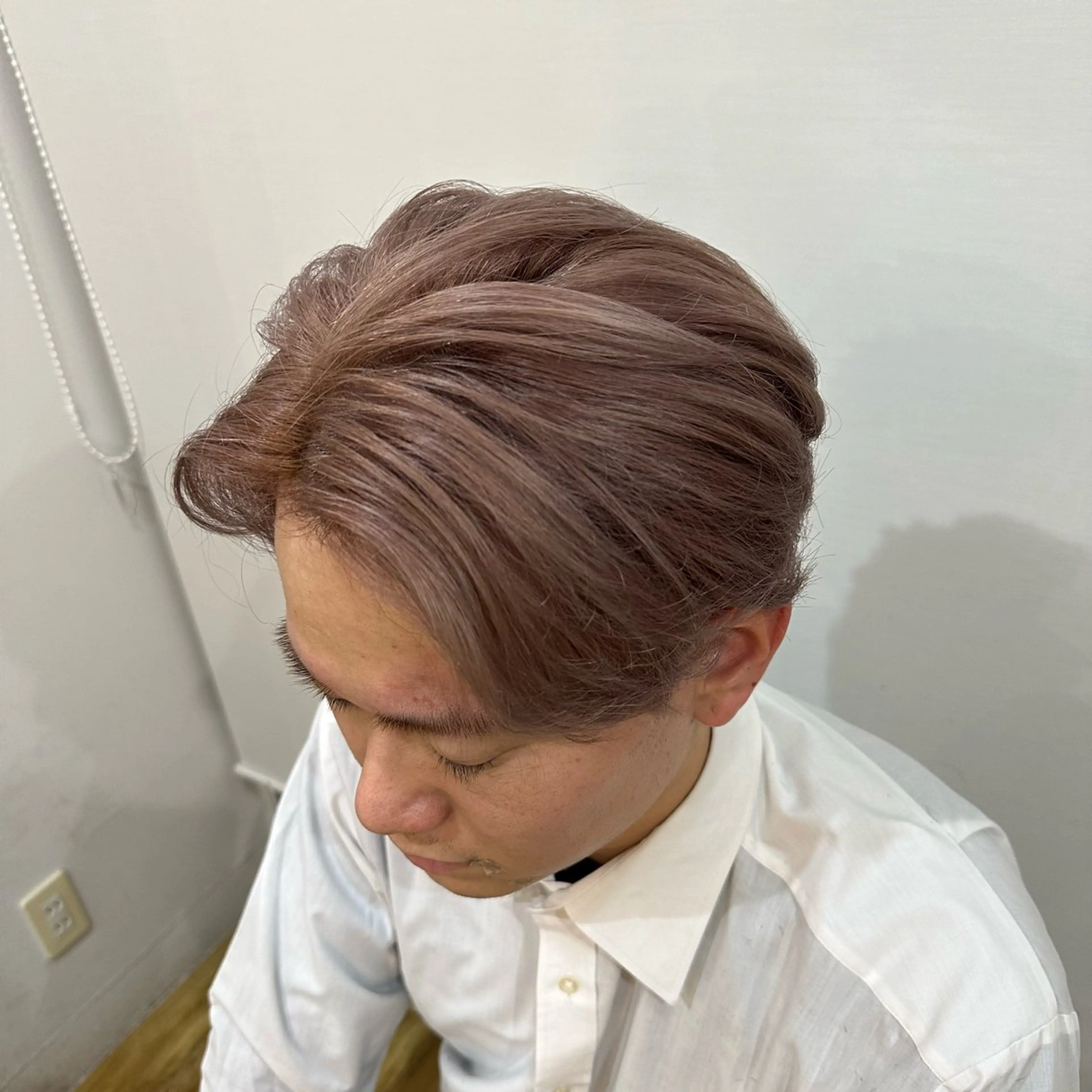 カラー ベージュカラー ミルクティーベージュ 大原 正寛のヘアスタイル