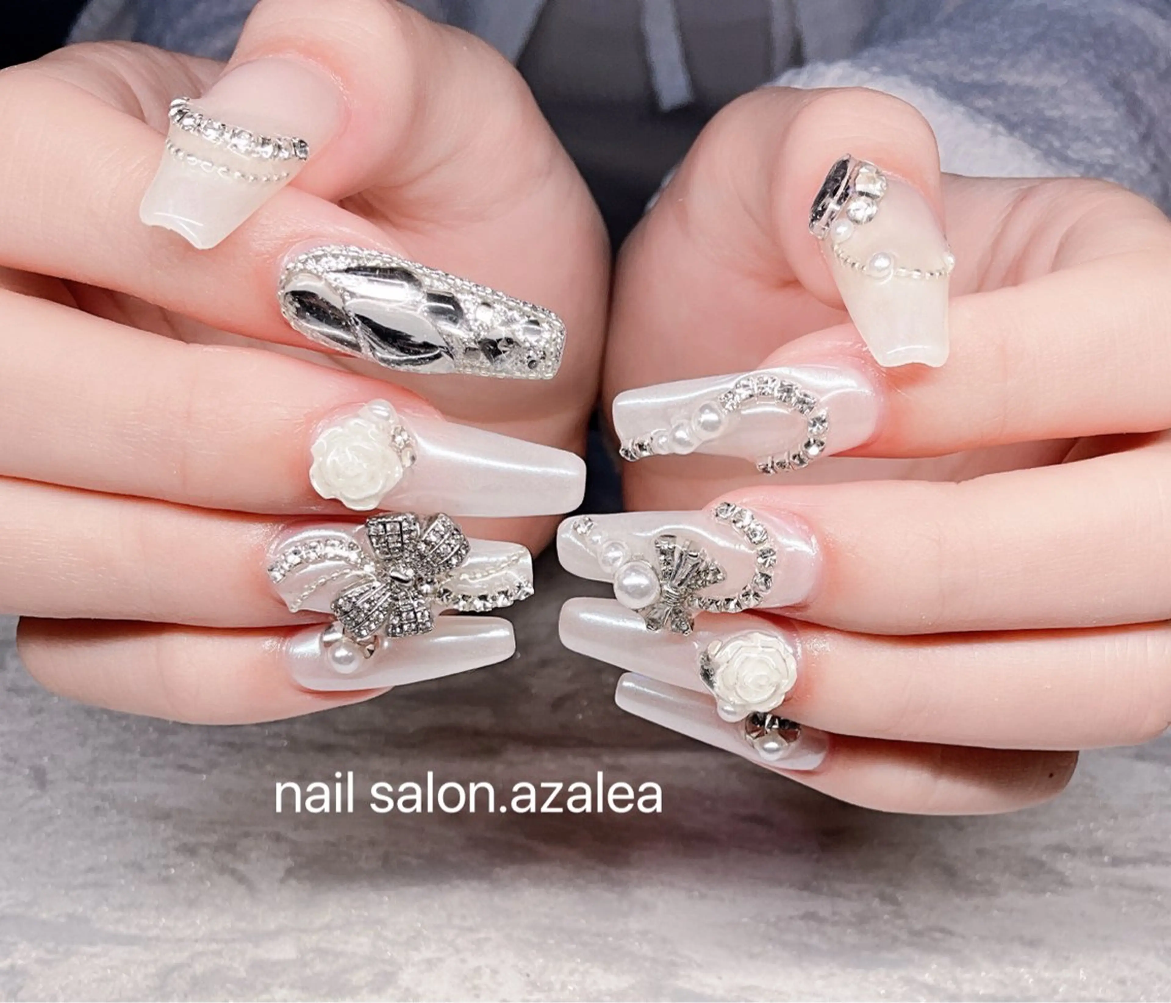 ネイル ハンドネイル R inのネイルデザイン