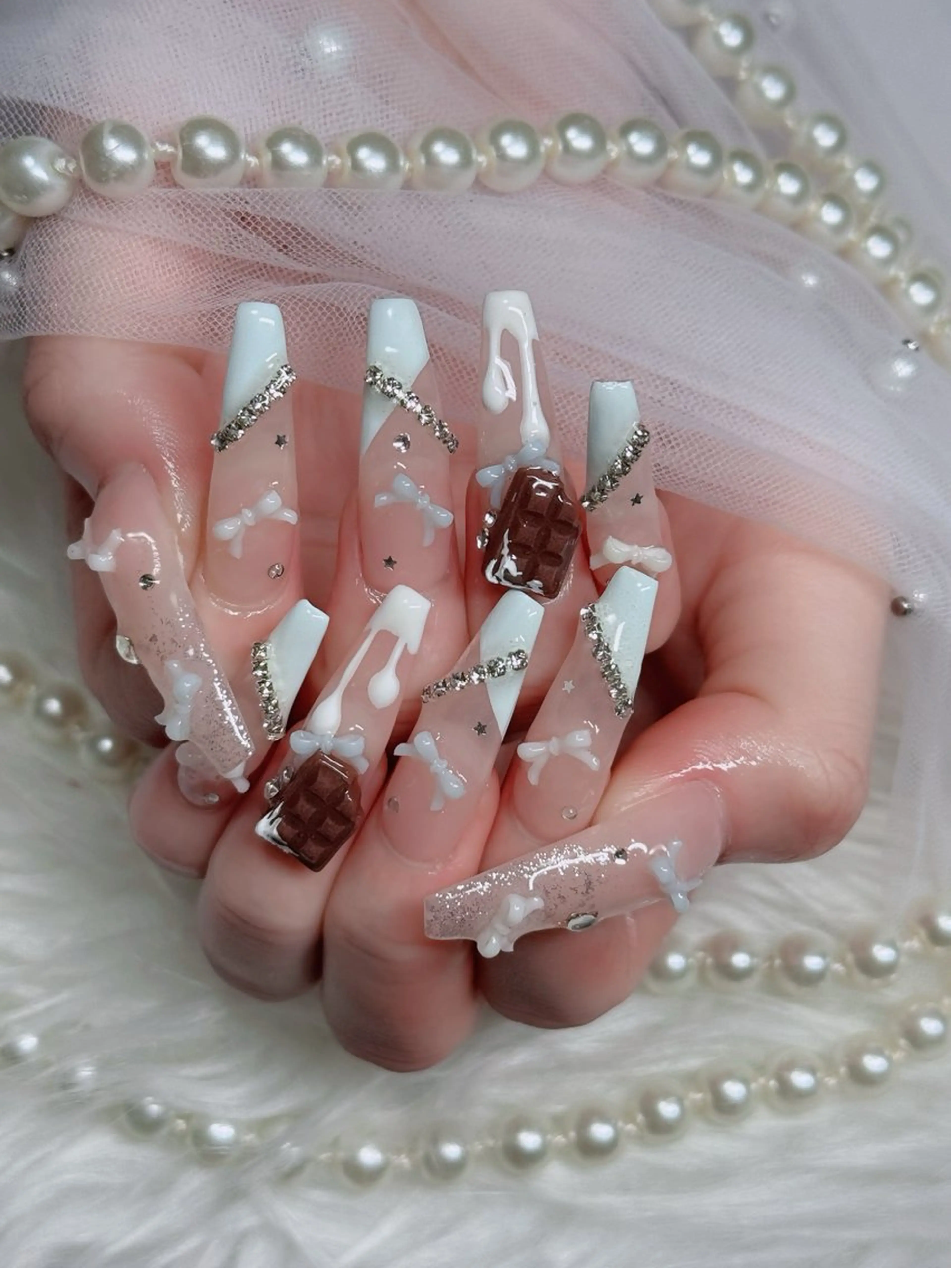 ネイル フレンチネイル ジェルネイル ガラスフレンチ ハロウィン ハート ハンドネイル H.baby Nail Salonのネイルデザイン