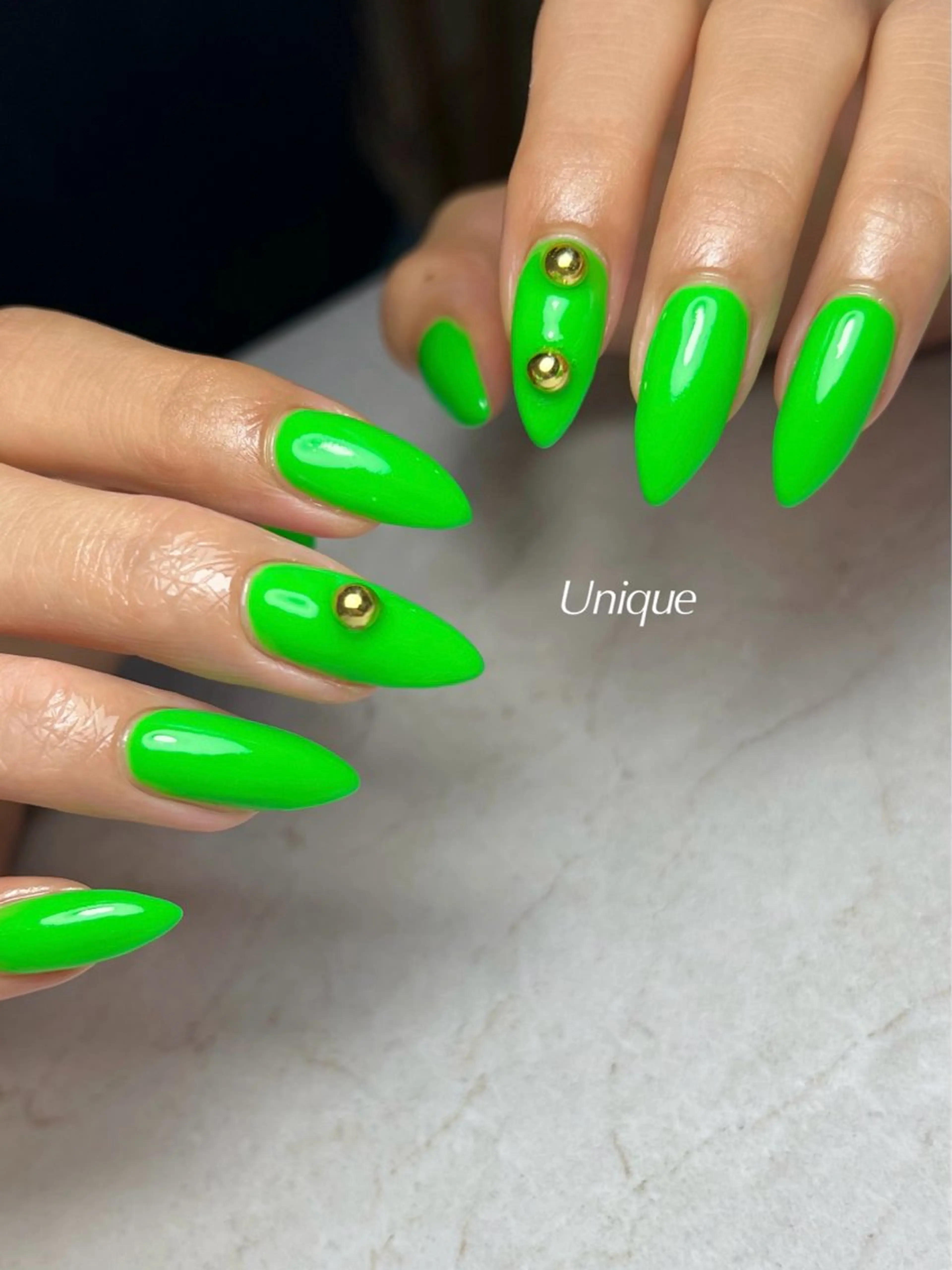 ネイル ハンドネイル Unique 【ユニーク】のネイルデザイン