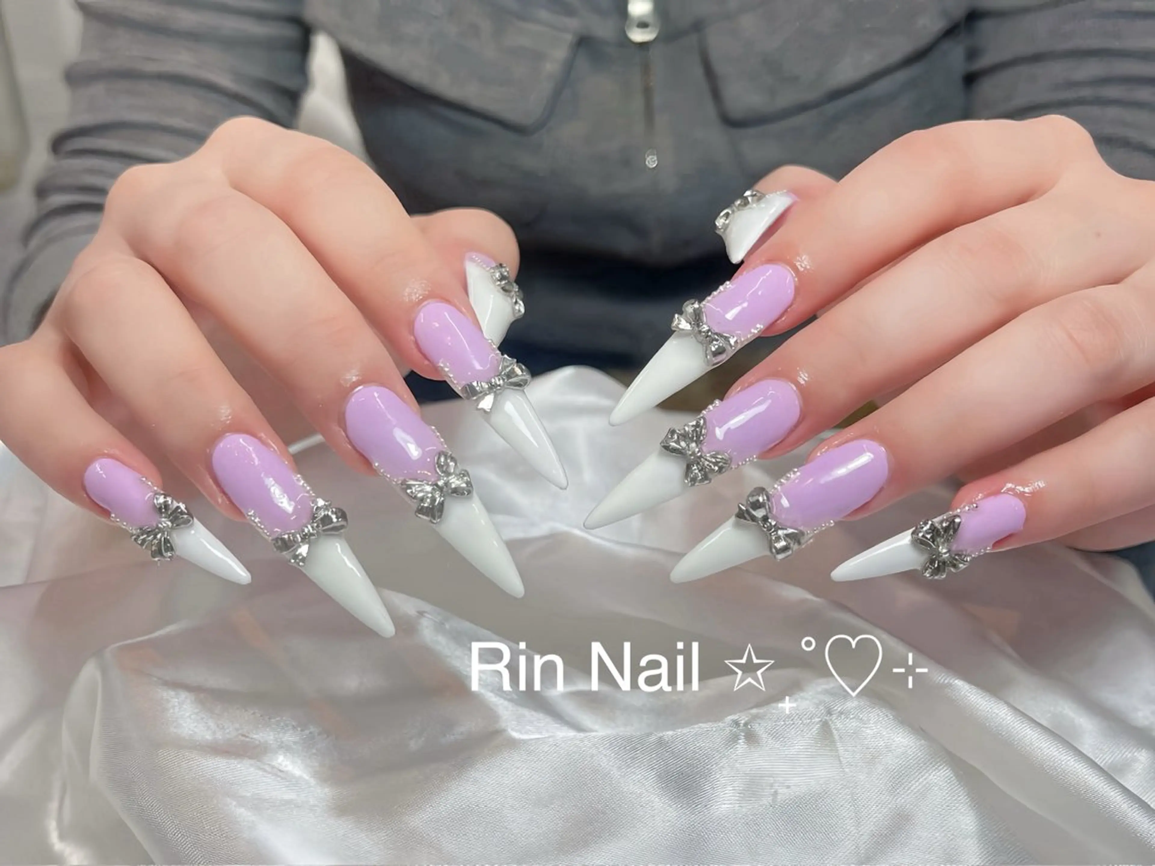 ネイル アートネイル チークネイル ジェルネイル ロングネイル マグネットネイル ハンドネイル Rin Nail 新大久保店のネイルデザイン