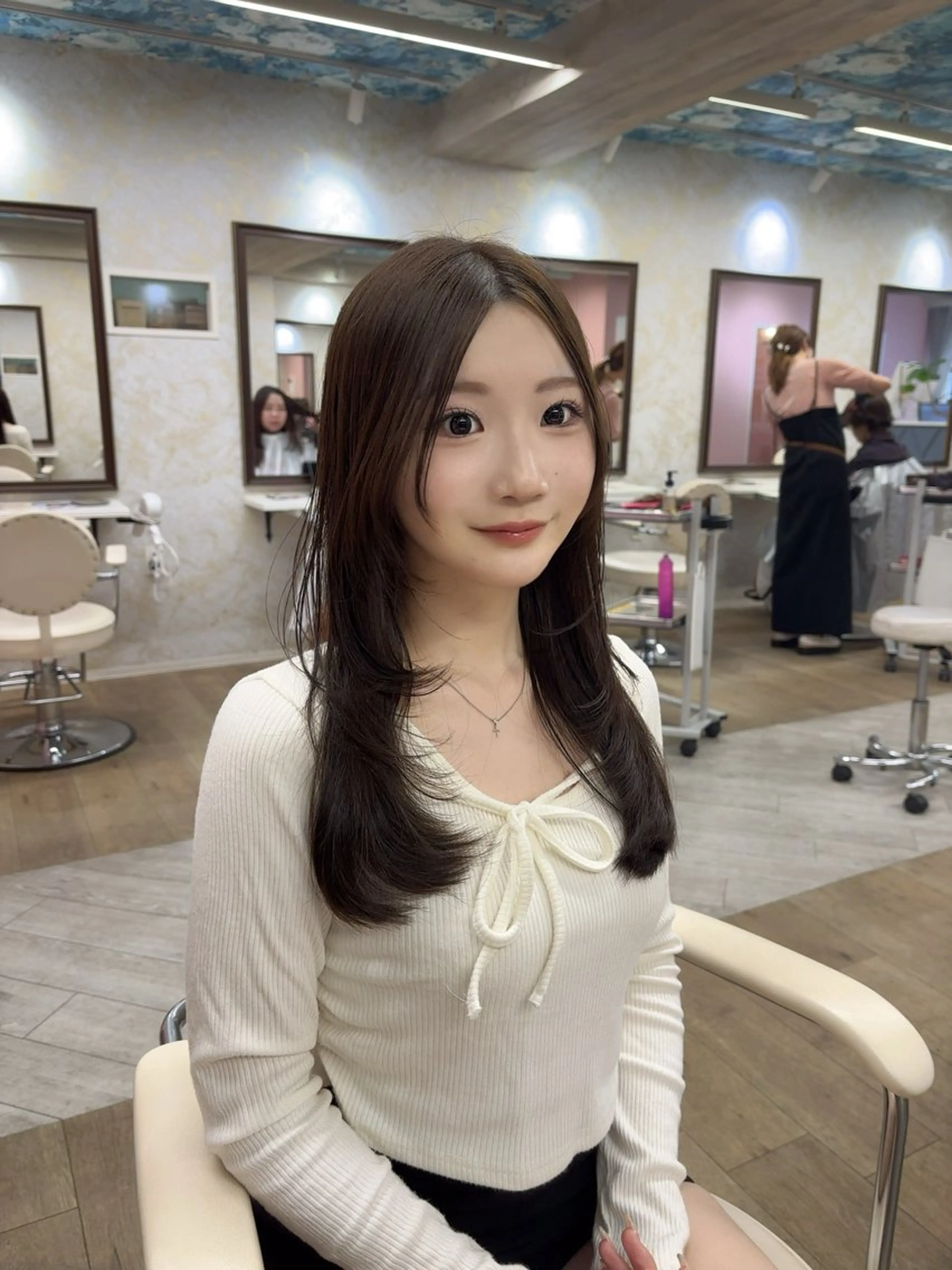 セミロング カラー ブラウンカラー マロンブラウン カット ヘアカラー chihiro 🎀のヘアスタイル