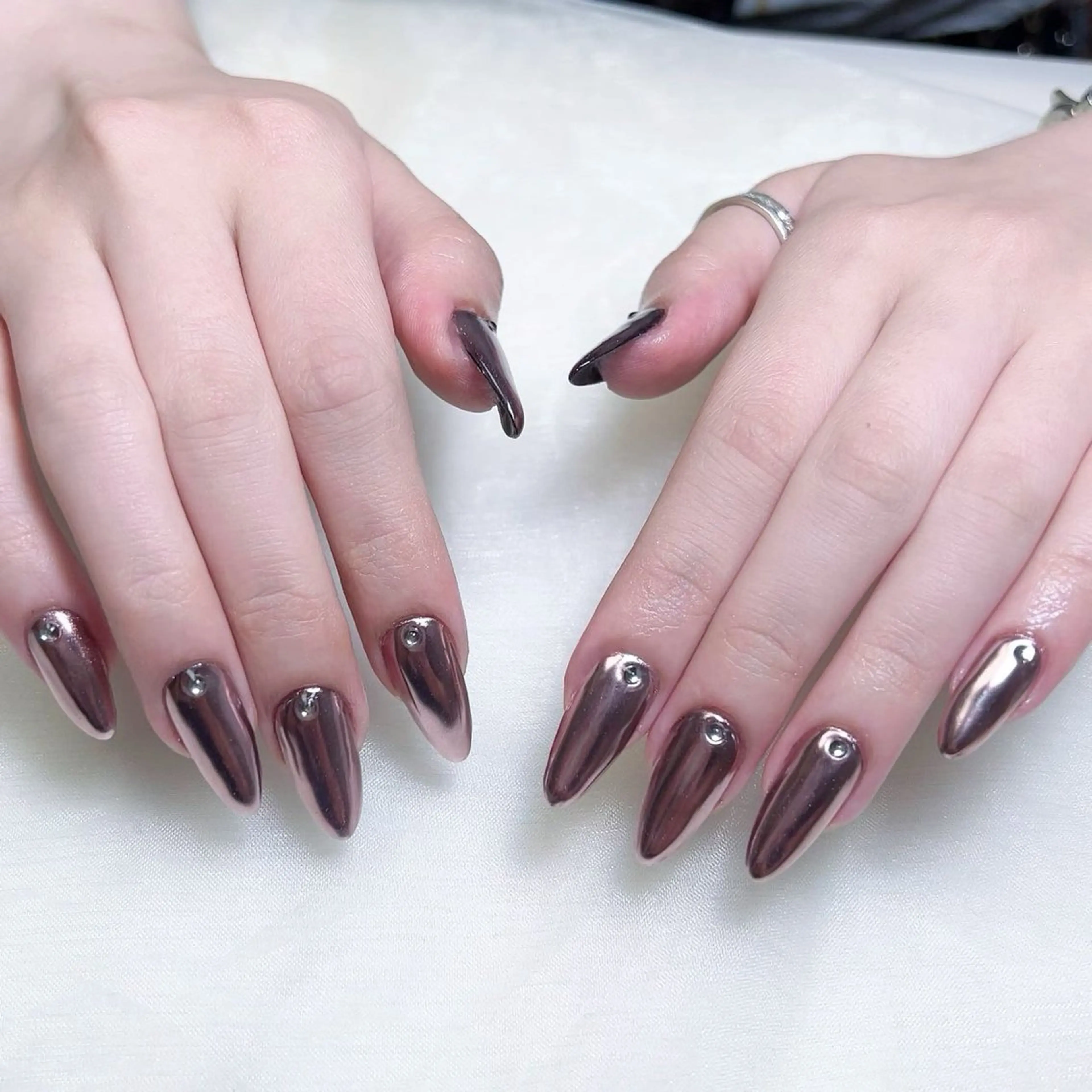 メンズ ネイル ミラーネイル Nail salon 木にいるのネイルデザイン