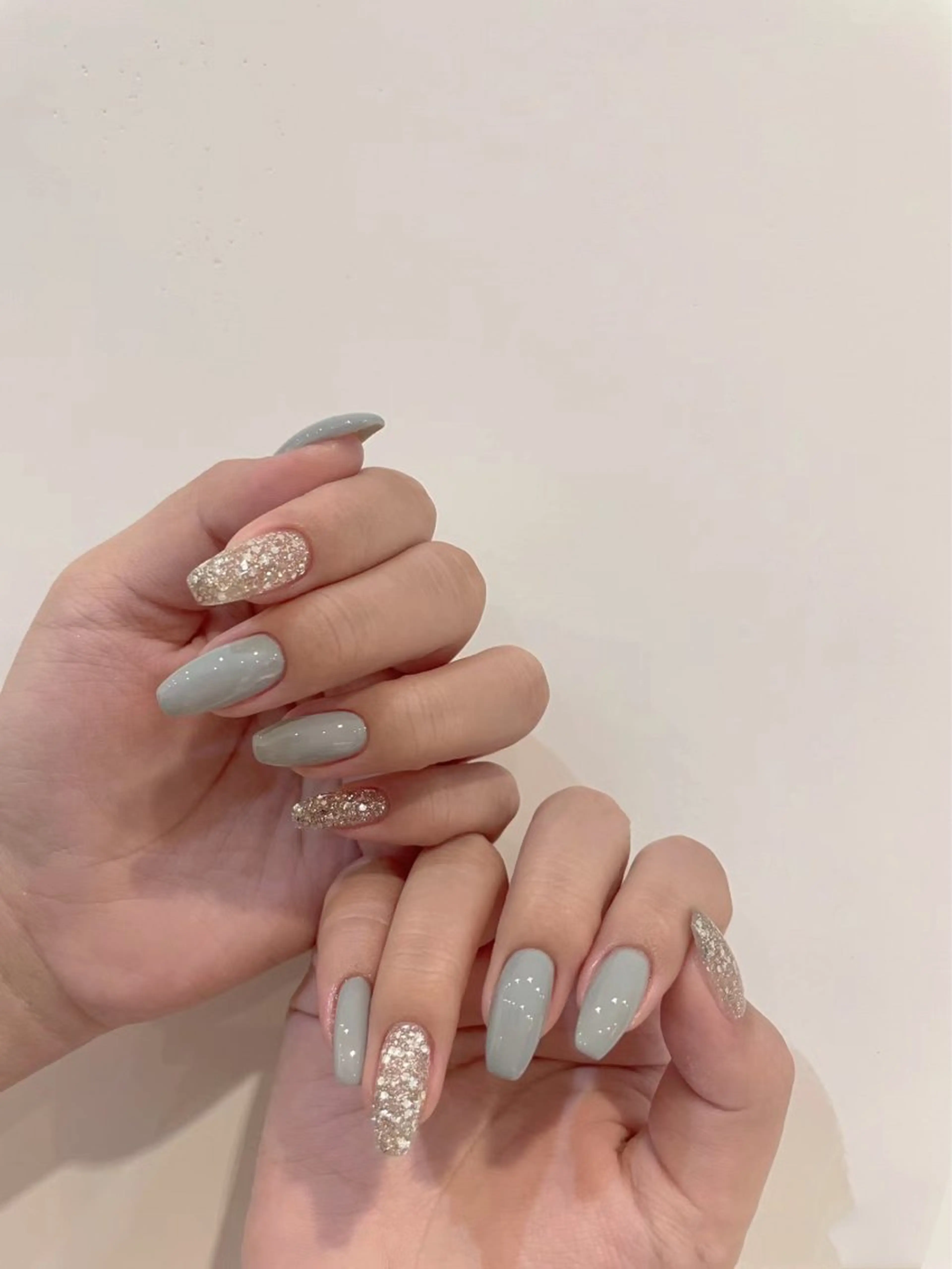 【HAND】ワンカラーの写真