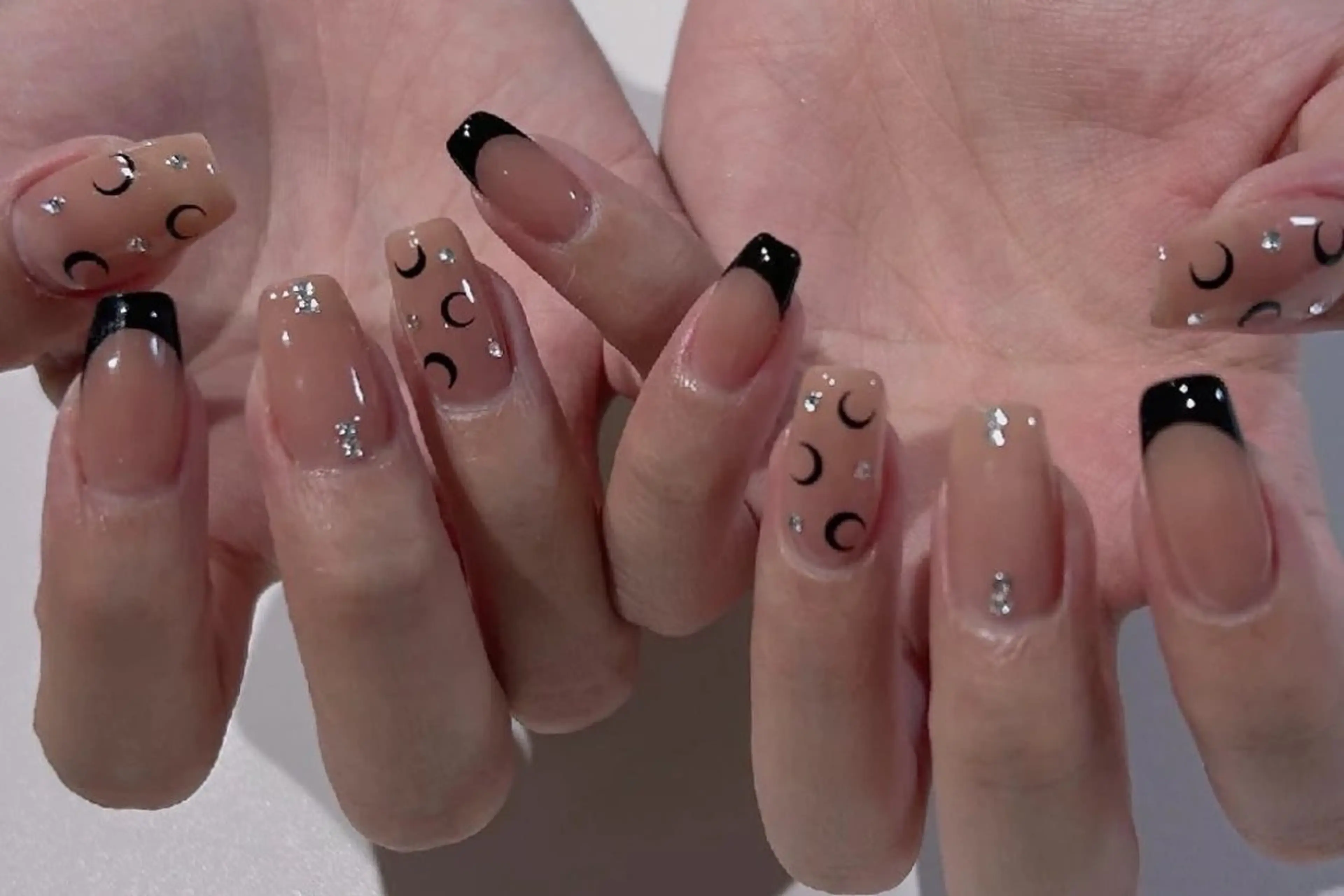 ネイル ハンドネイル ネイリストゆか💅 長さだし、深爪矯正のネイルデザイン