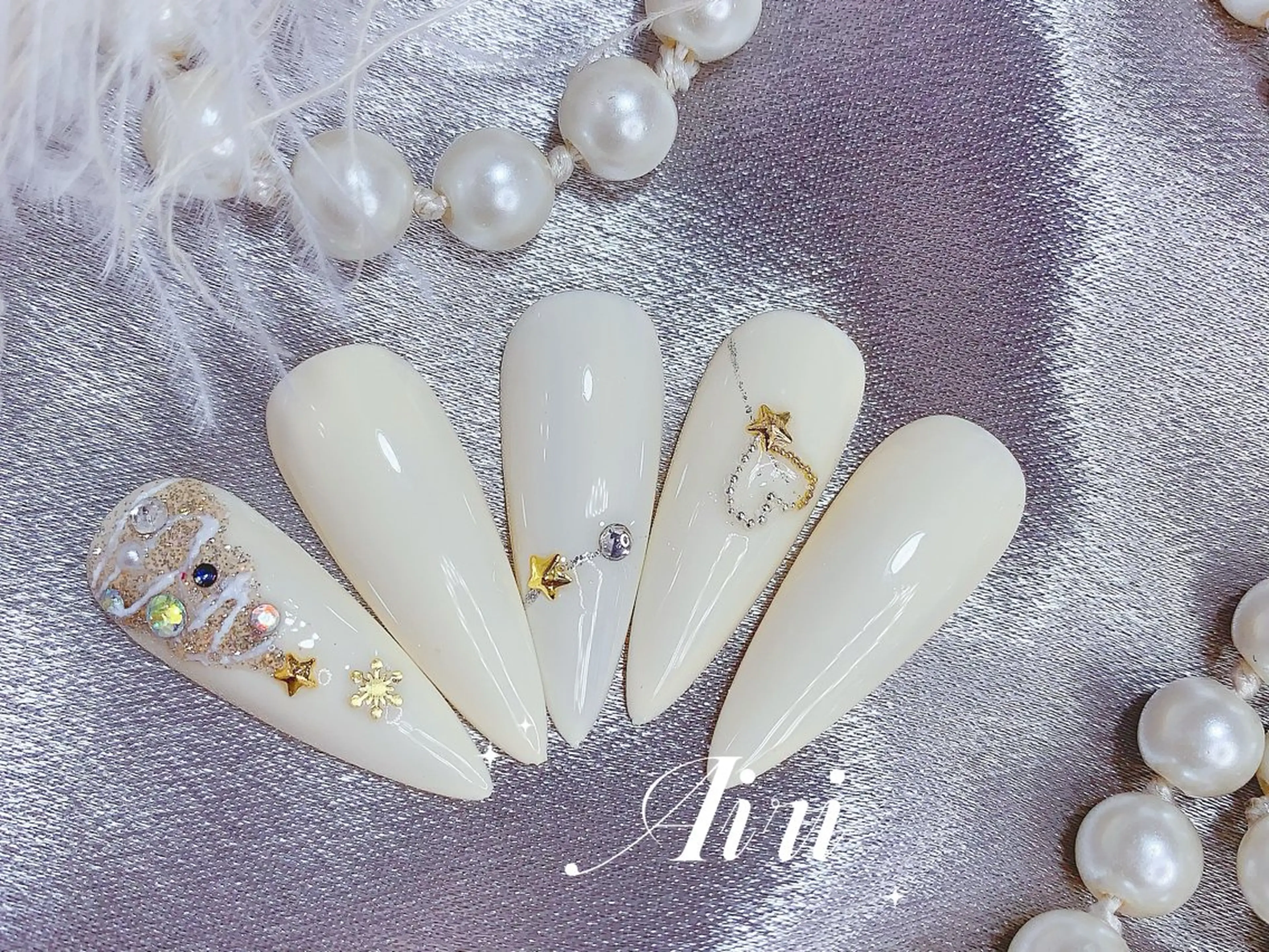 ネイル ハンドネイル ネイルサロンAiri 長さ出し·シンプルのネイルデザイン