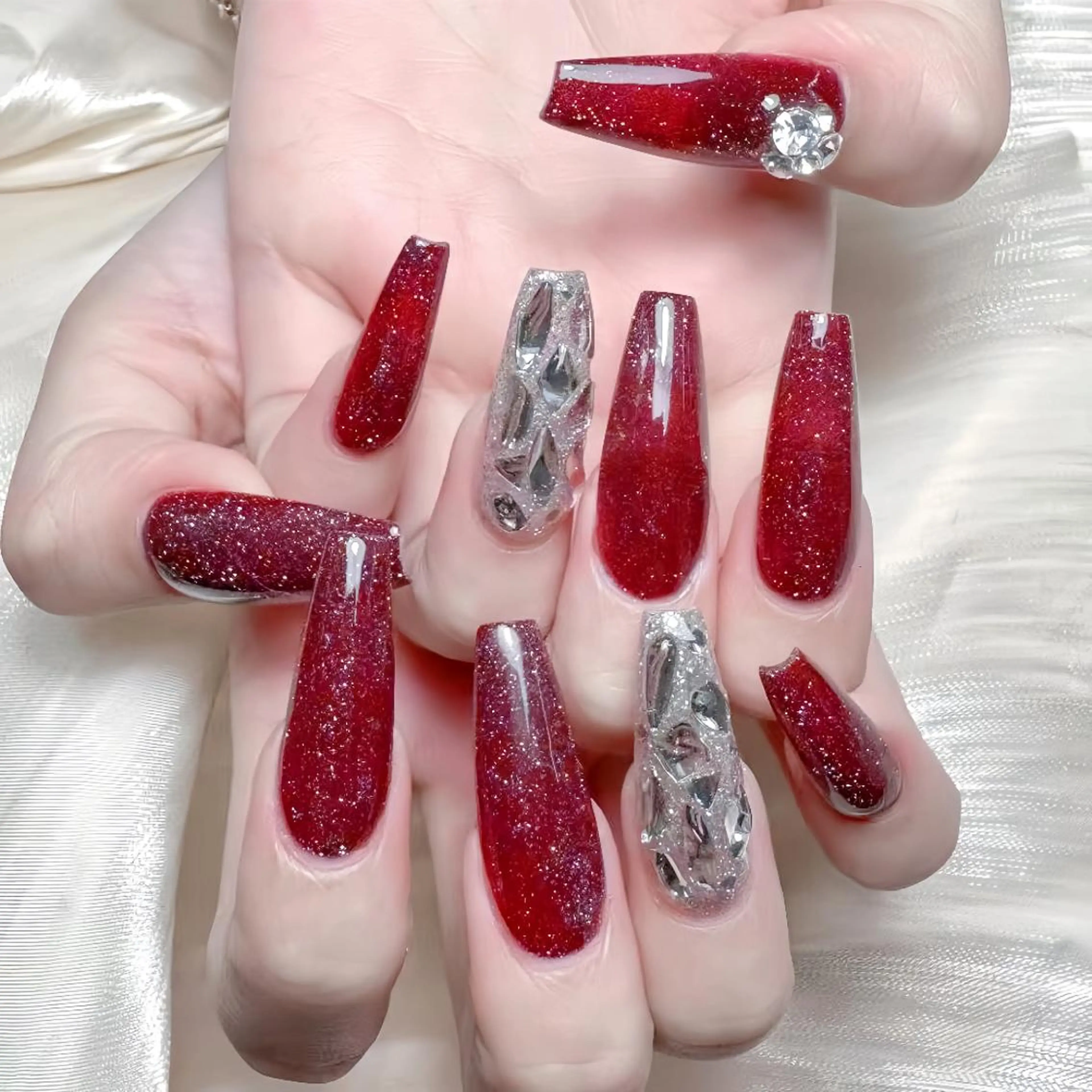 ネイル ❤️🔥長さだし専 門❤️🔥C&Bのネイルデザイン