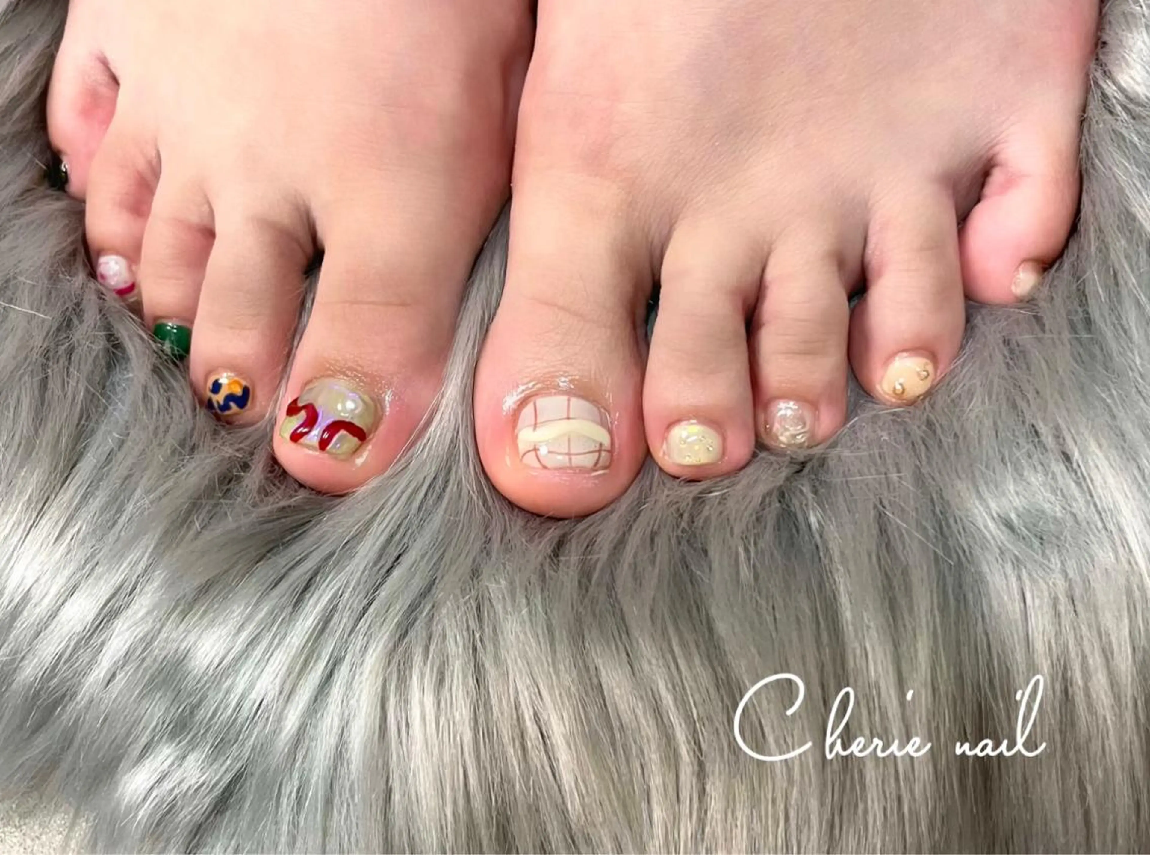 ネイル 持ち込み フットネイル Cherienail yunaのネイルデザイン