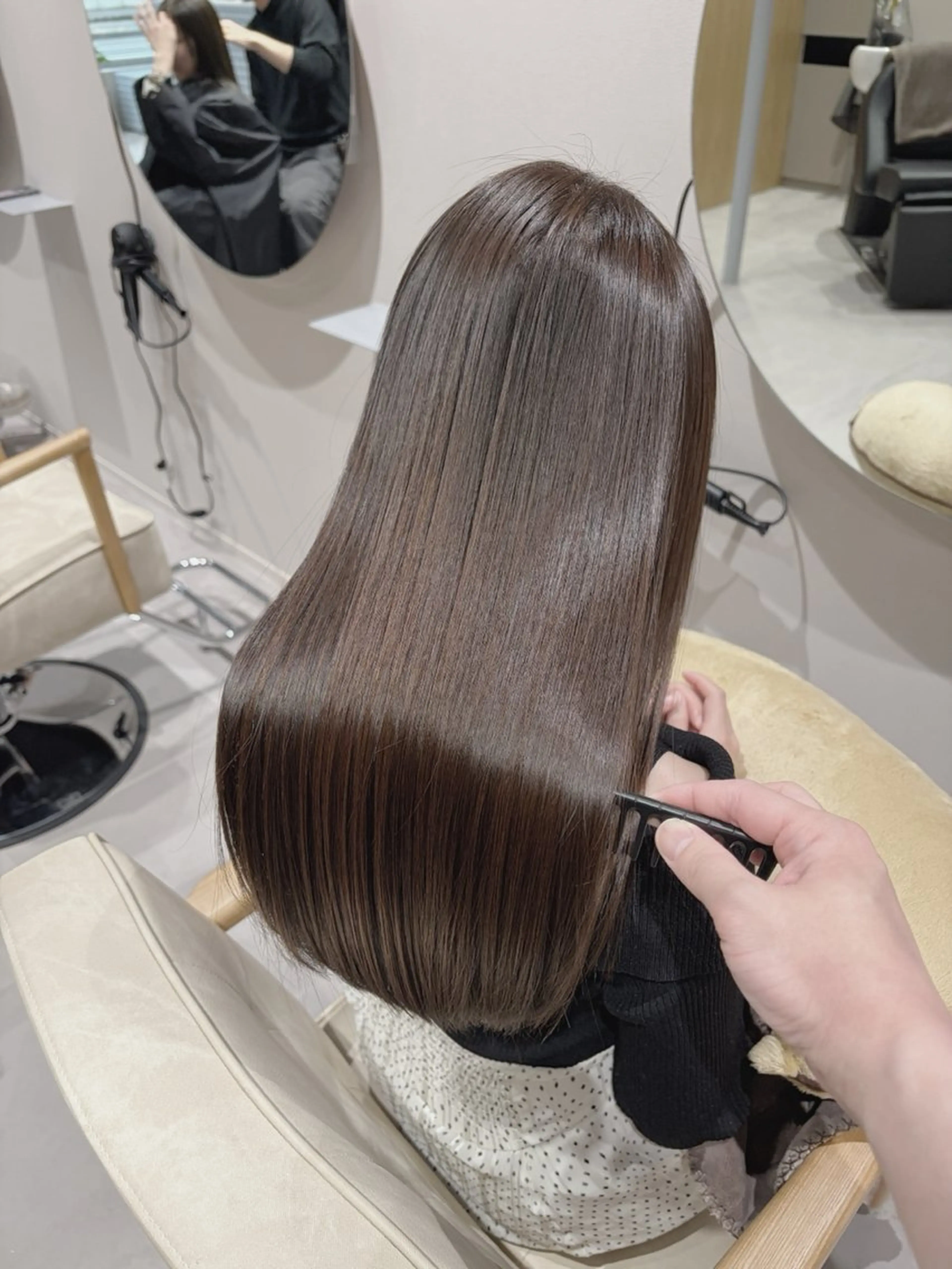 ロング 髪質改善✨縮毛矯正✨ が得意‼️高島英隆のヘアスタイル