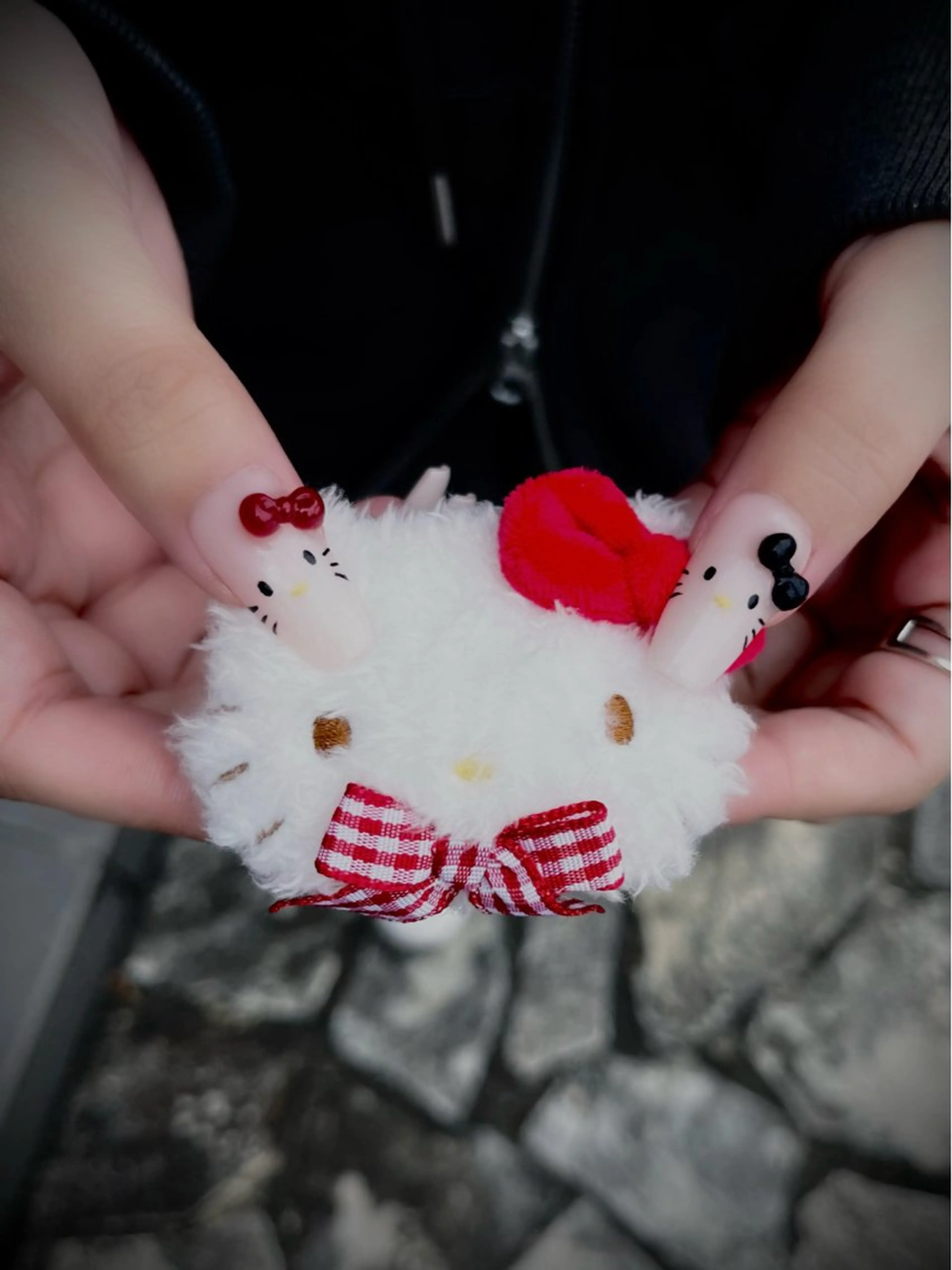 ネイル キラキラネイル マグネットネイル ワンカラーネイル スカルプネイル ワンホンネイル nine.🦋 YUKOのネイルデザイン