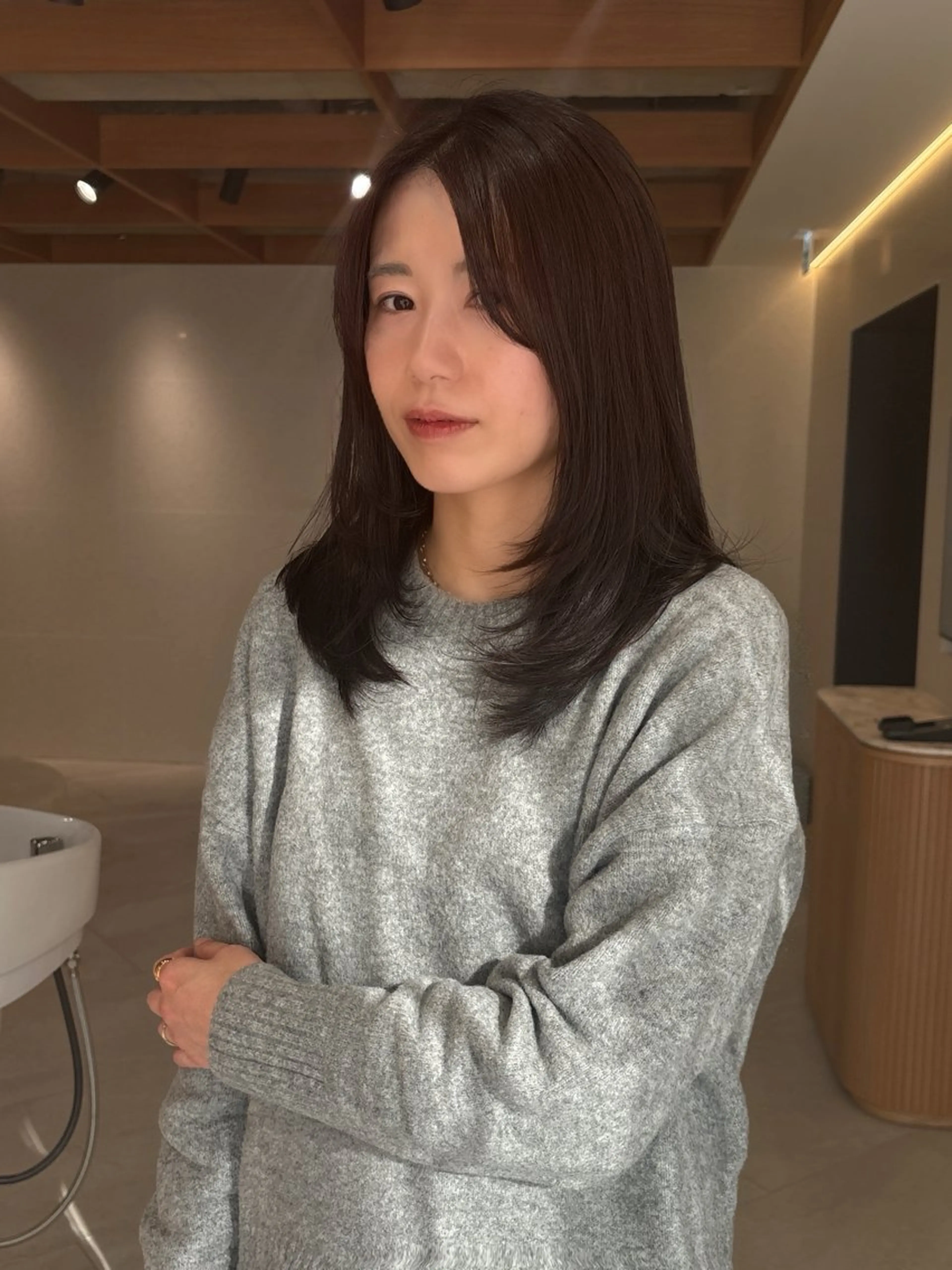 ミディアム 顔タイプ診断®︎ ミルクティーカラーのヘアスタイル