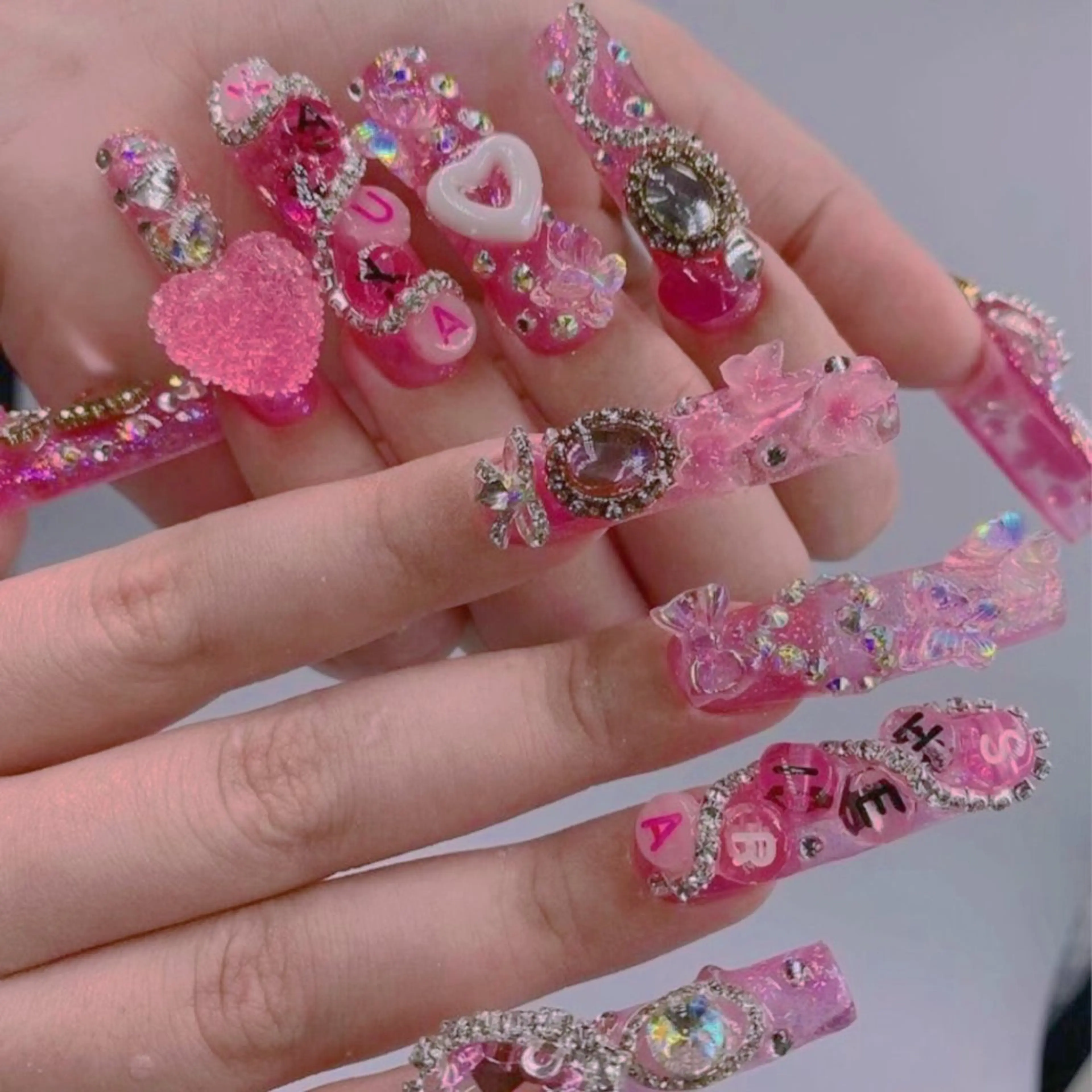 ネイル bubu nail salon所属・BuBu Nail渋谷桜ヶ丘のネイルデザイン