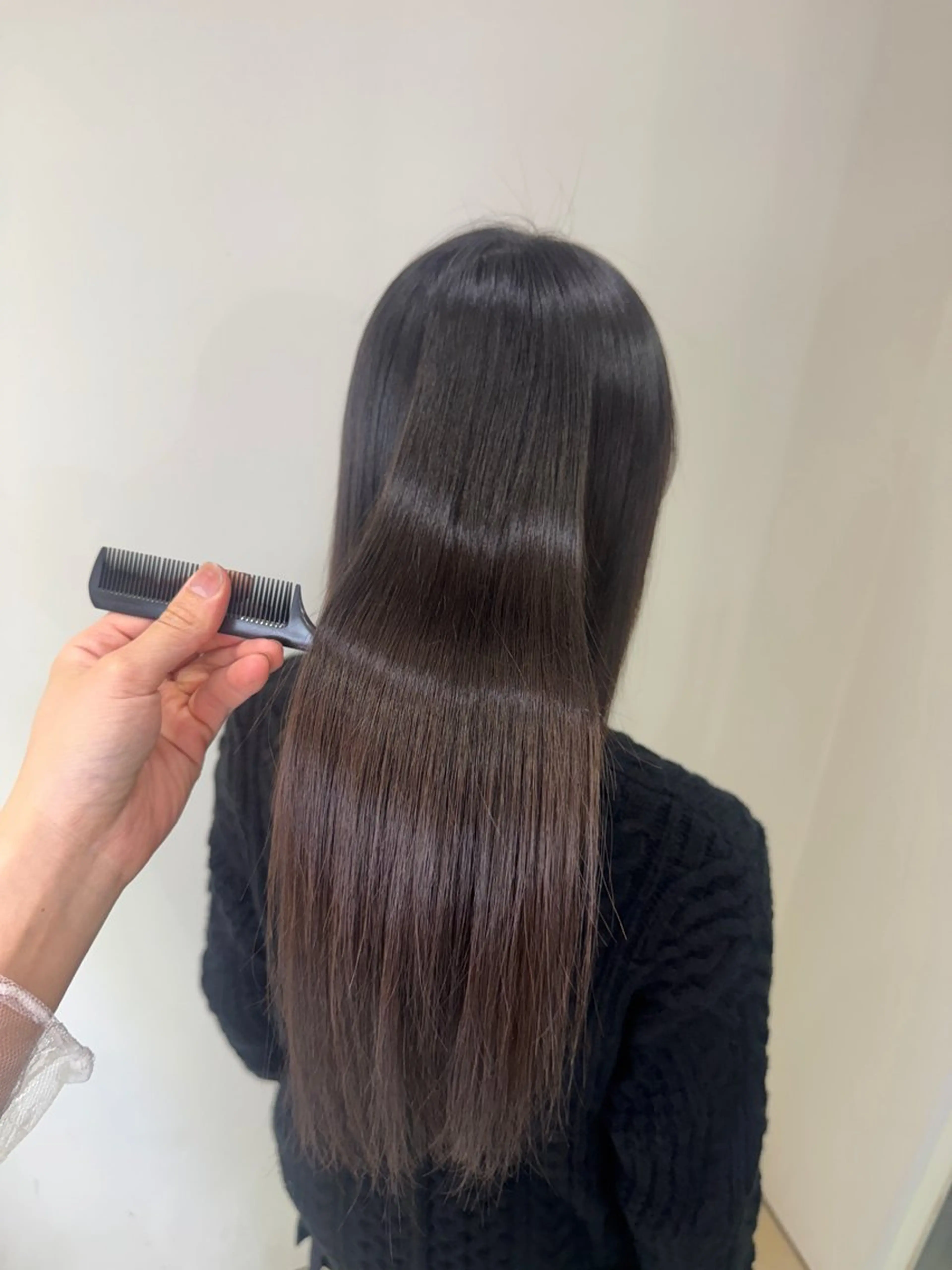 ロング 縮毛矯正 トリートメント tomona 𝜗𝜚のヘアスタイル