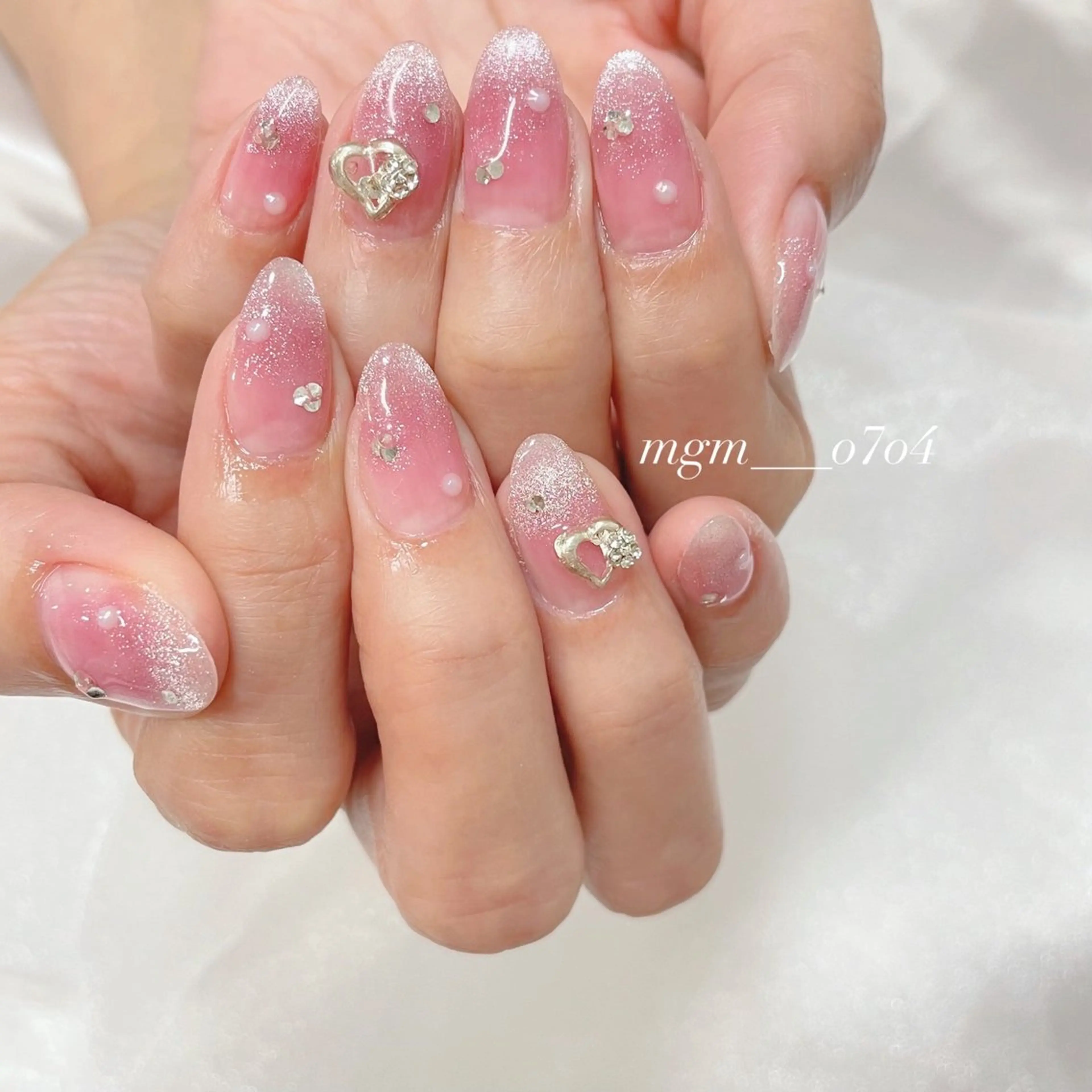 ネイル ハンドネイル ハンドケア MoON...❤︎ MeGuのネイルデザイン