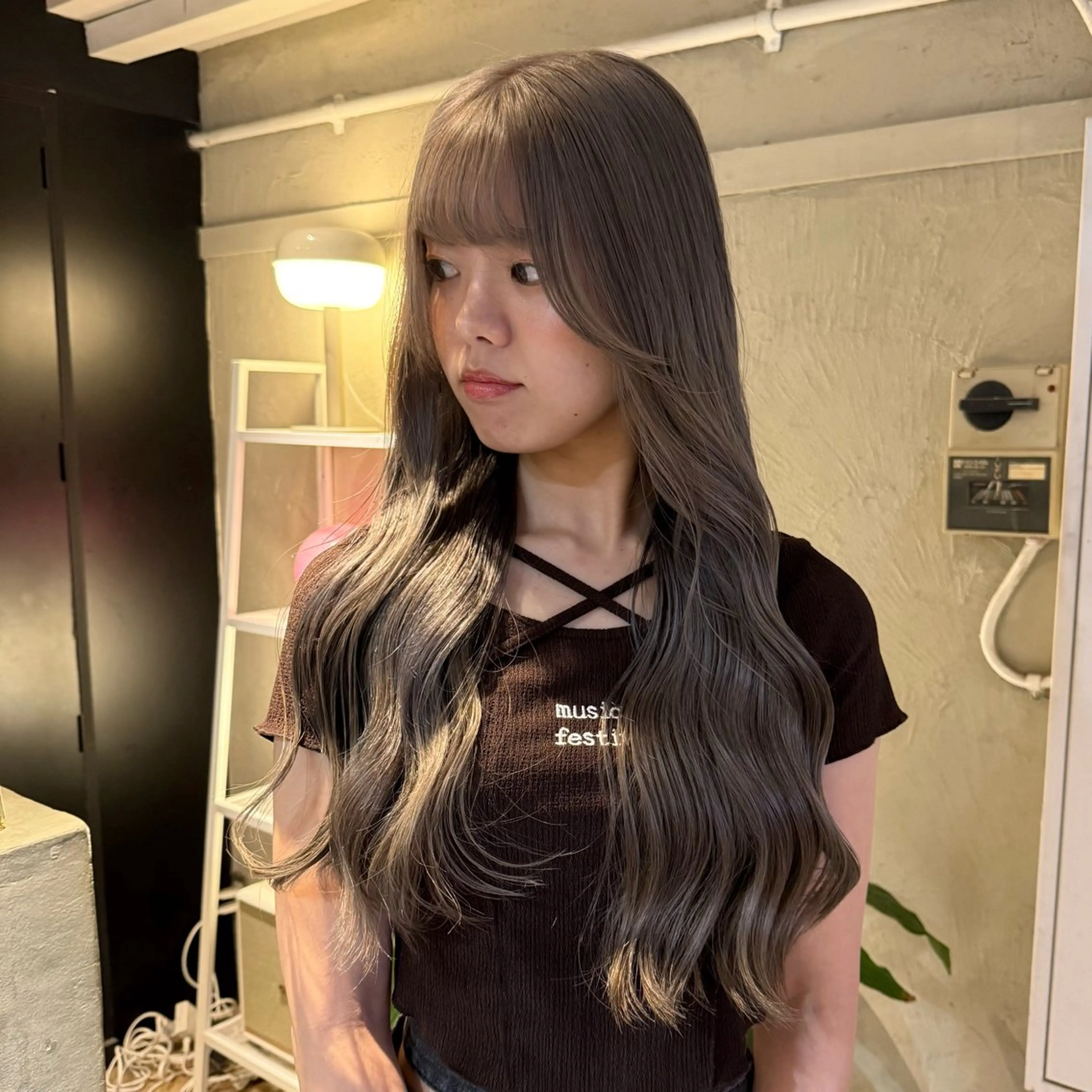 ロング カラー ヘアアレンジ ヘアカラー トリートメント ヘアセット 海外/ハイトーン🪽 ☯️ami☯️のヘアスタイル