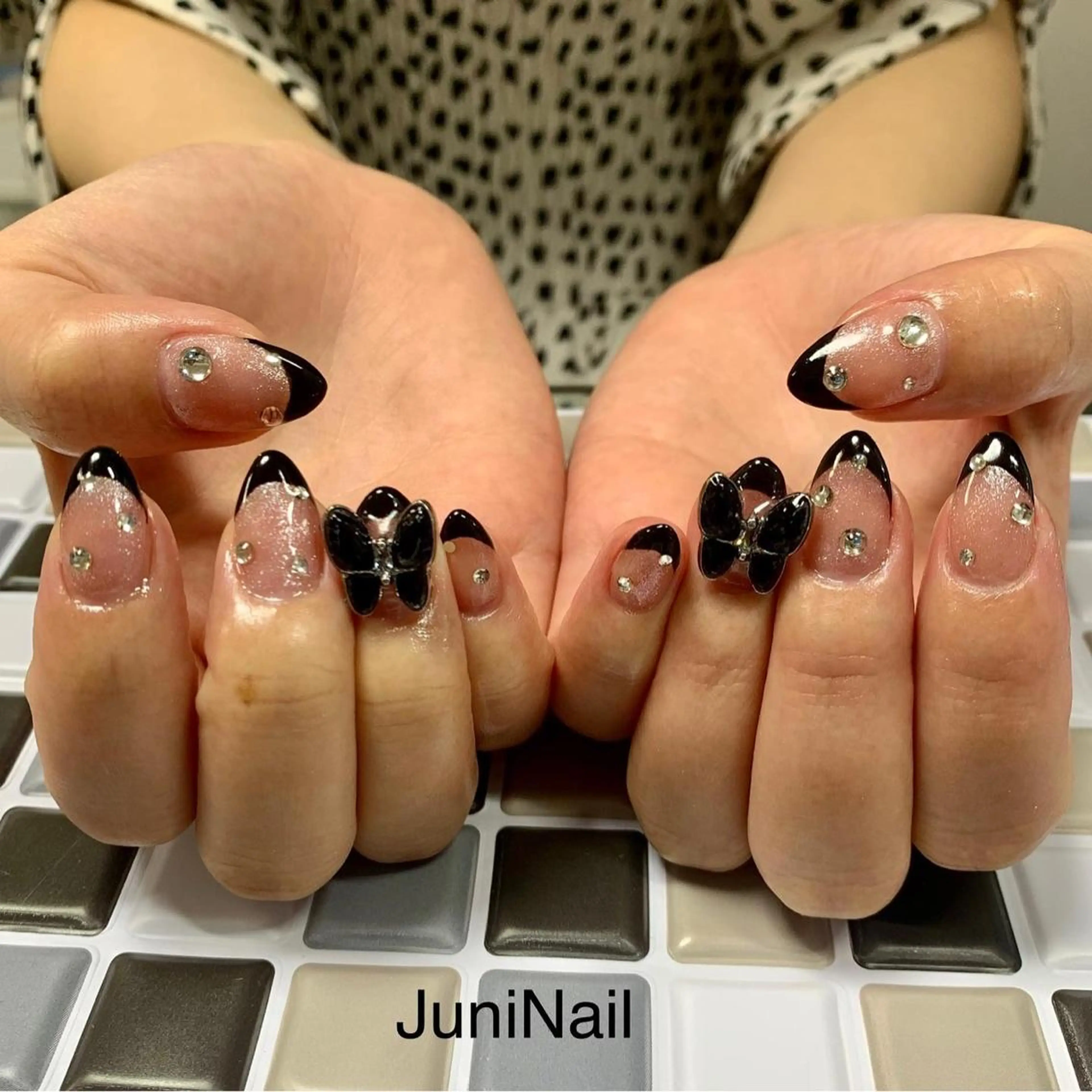 ネイル オーロラネイル クリアネイル 成人式 フラッシュネイル フレンチネイル JuniNail 주니네일🇰🇷suのネイルデザイン
