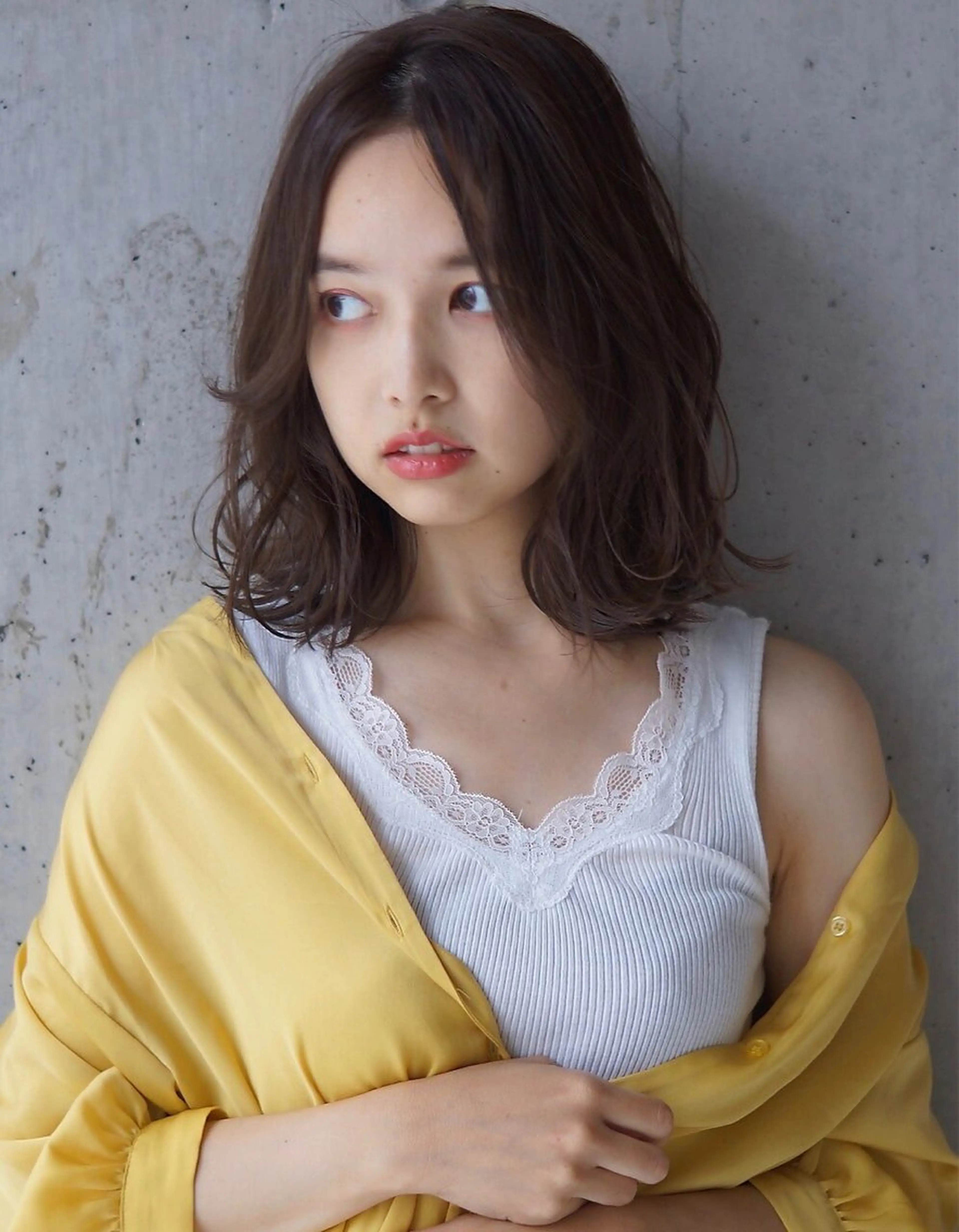 ミディアム ヘアカラー hoNua. 栄/透明感カラーのヘアスタイル