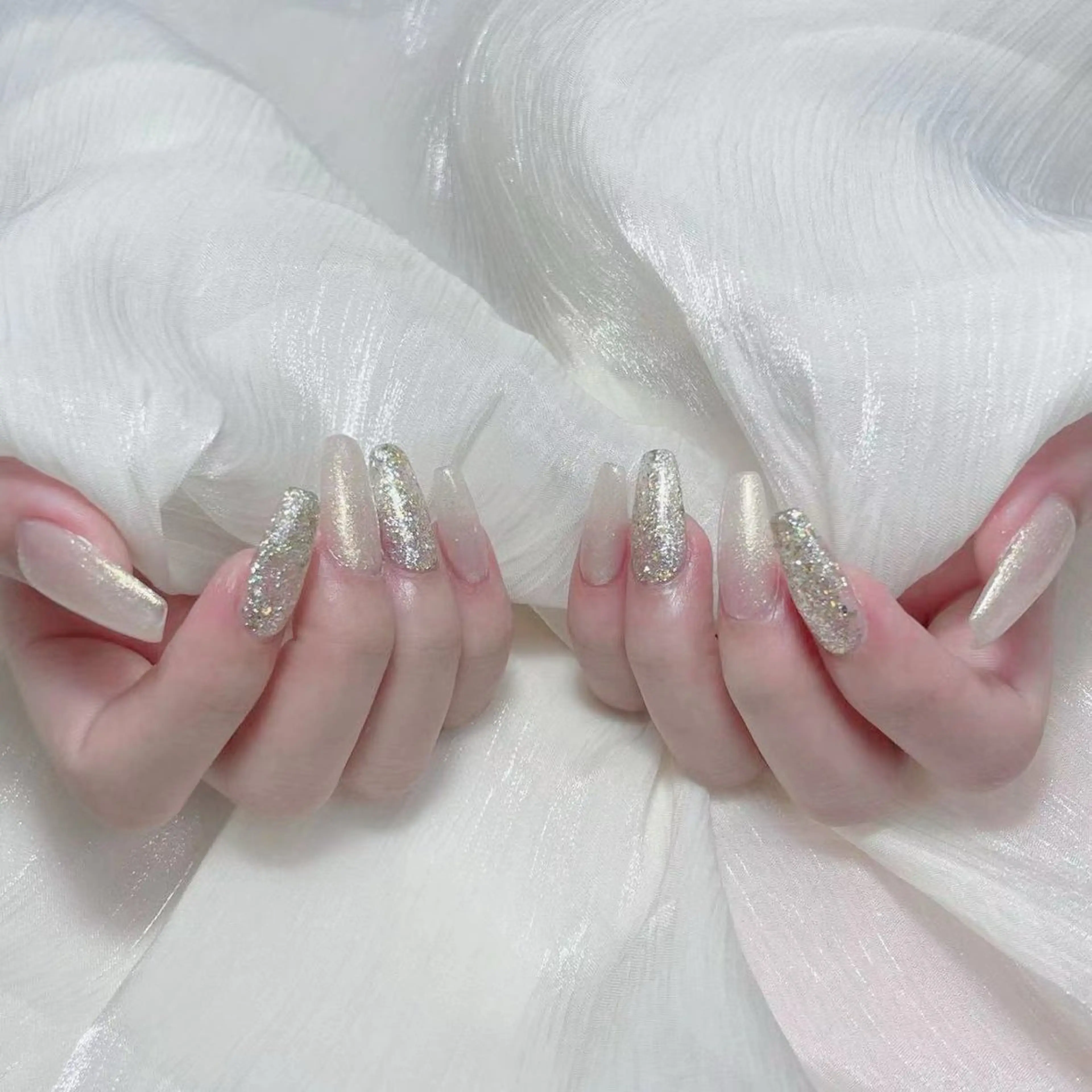 ネイル アートネイル オーロラネイル ガーリー キラキラネイル 韓国ネイル ハンドネイル DIAMOND Nail🥇のネイルデザイン