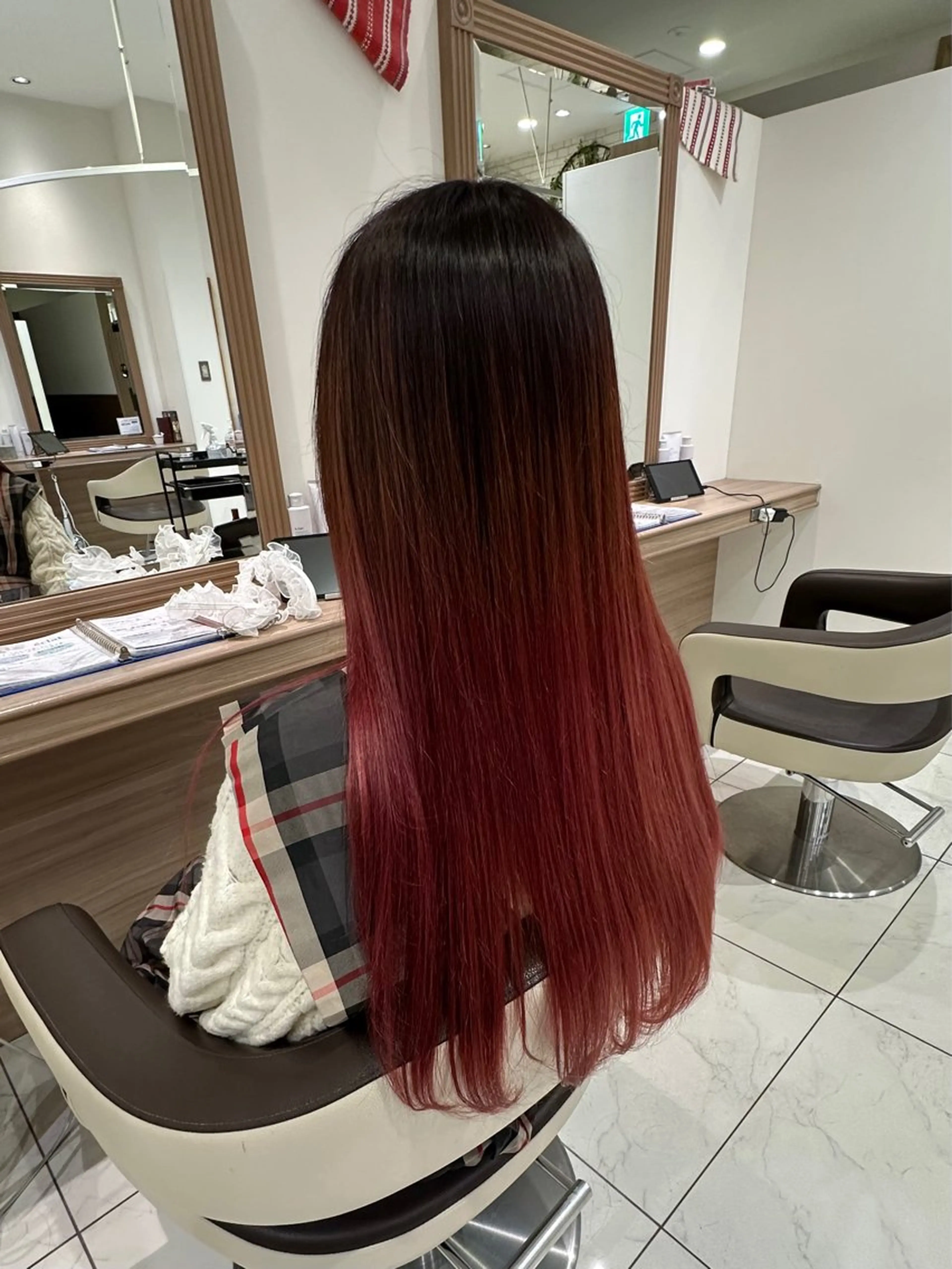 ロング ヘアカラー 玉村 愛李 【ash 津田沼店】のヘアスタイル